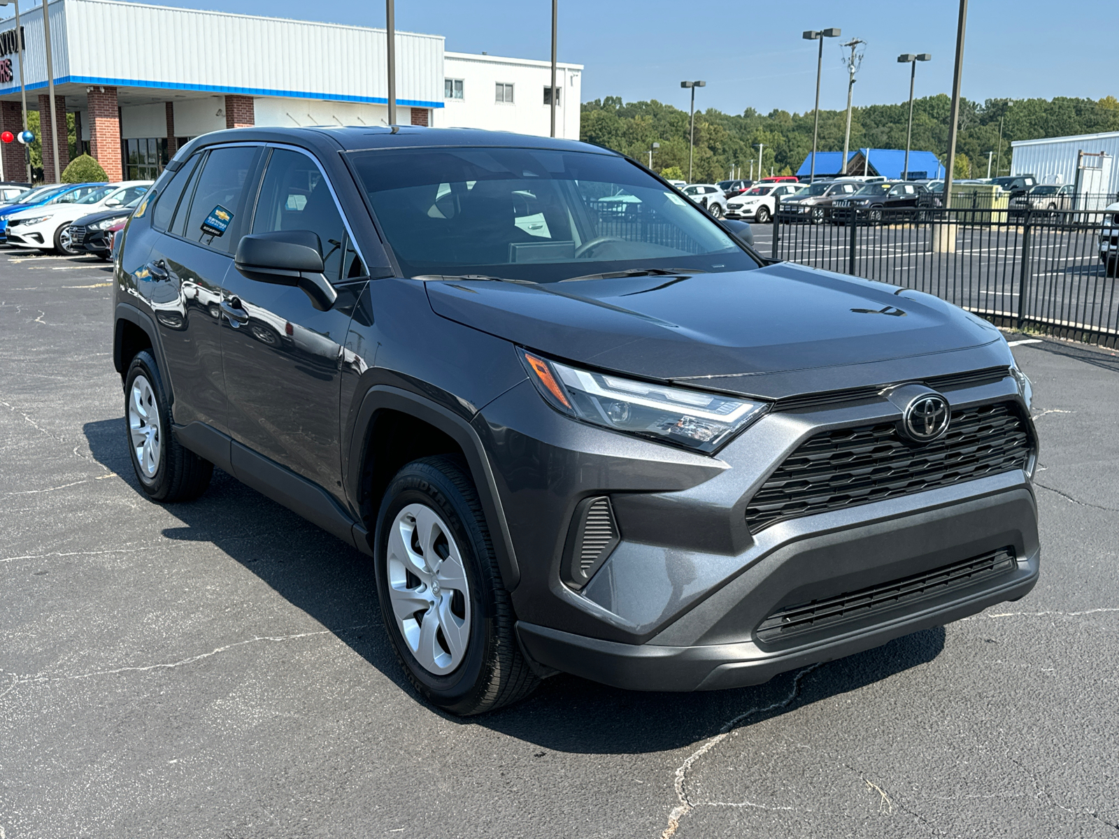 2023 Toyota RAV4 LE 4