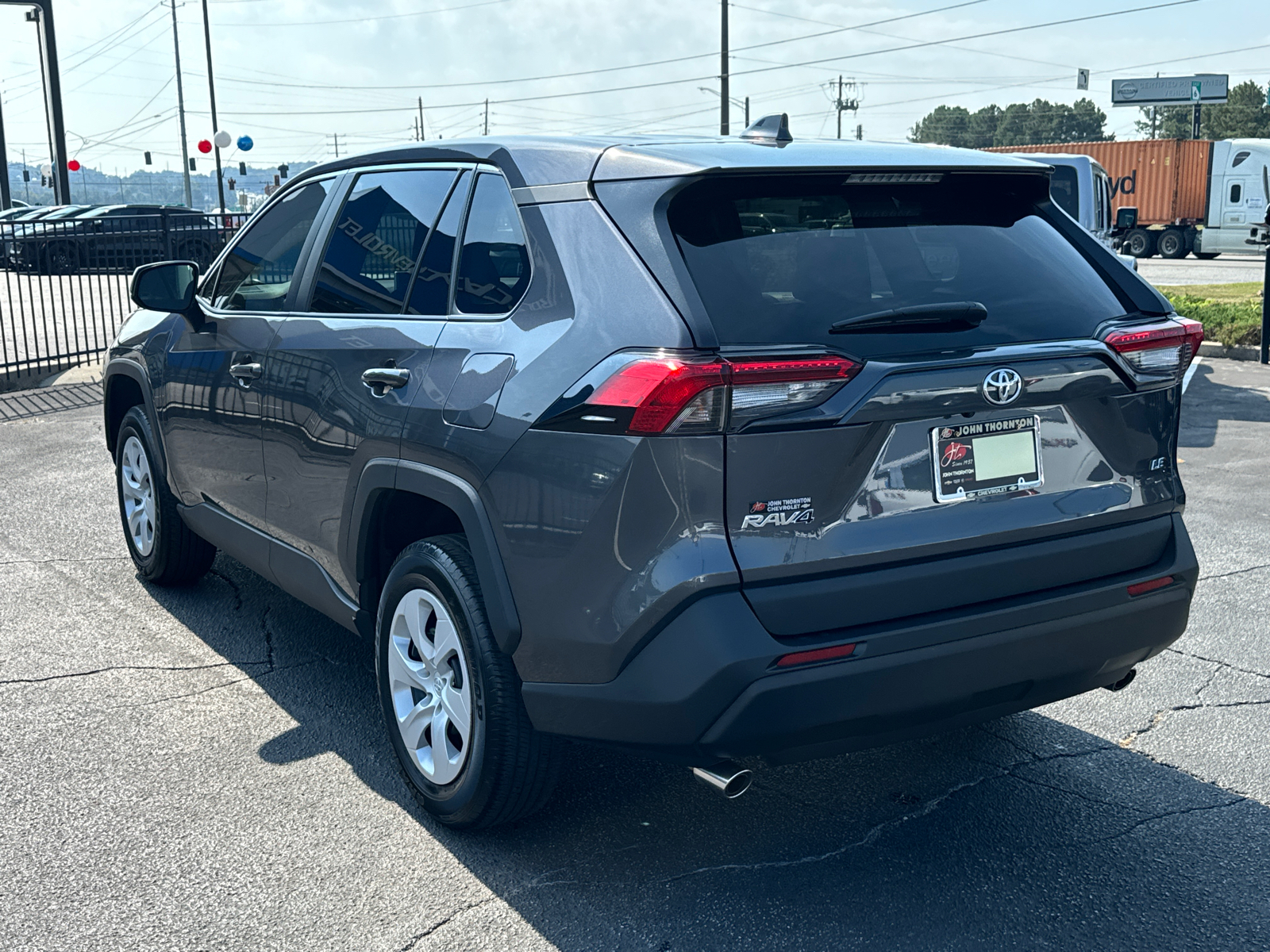 2023 Toyota RAV4 LE 8