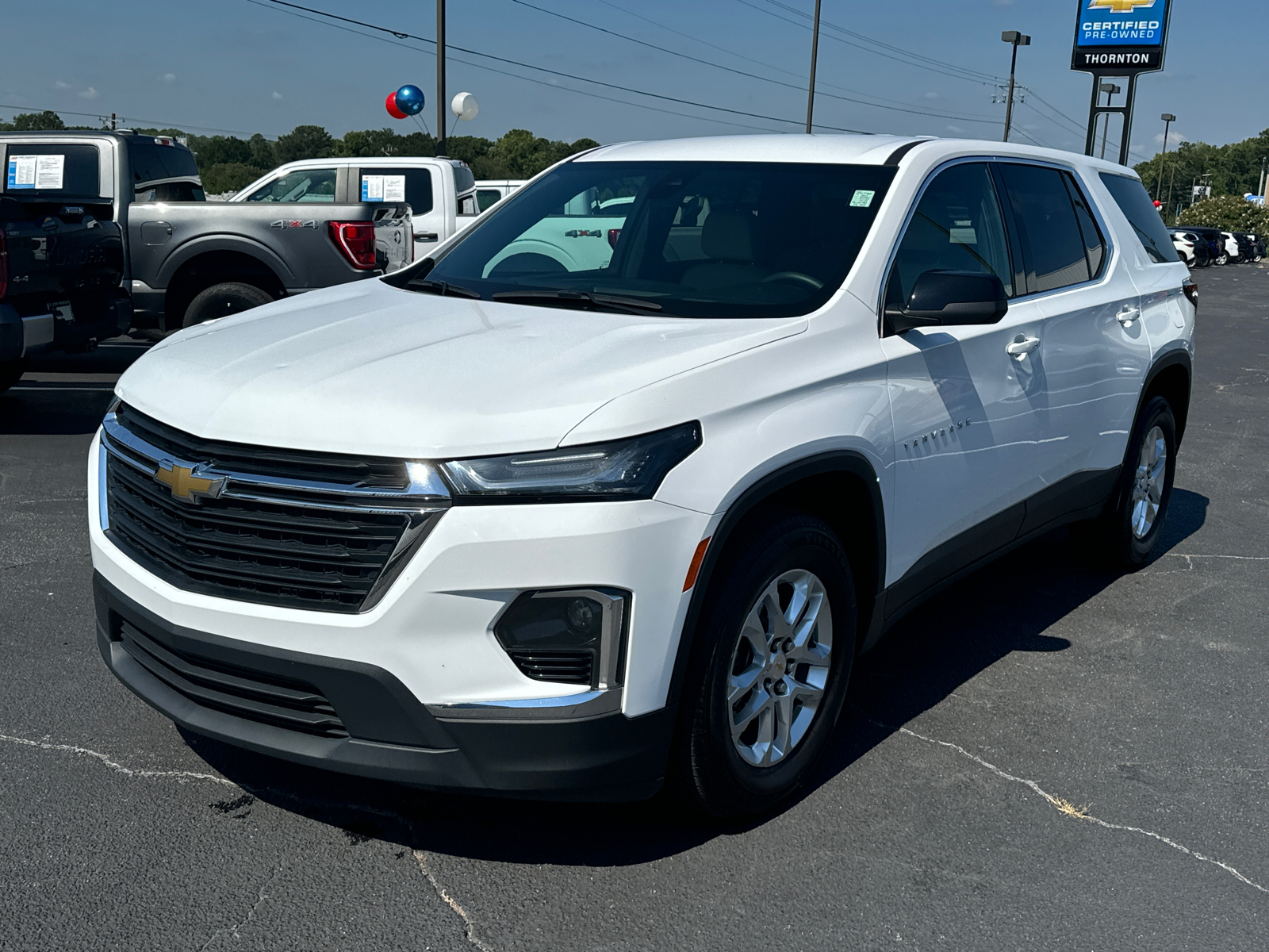 2022 Chevrolet Traverse LS 2