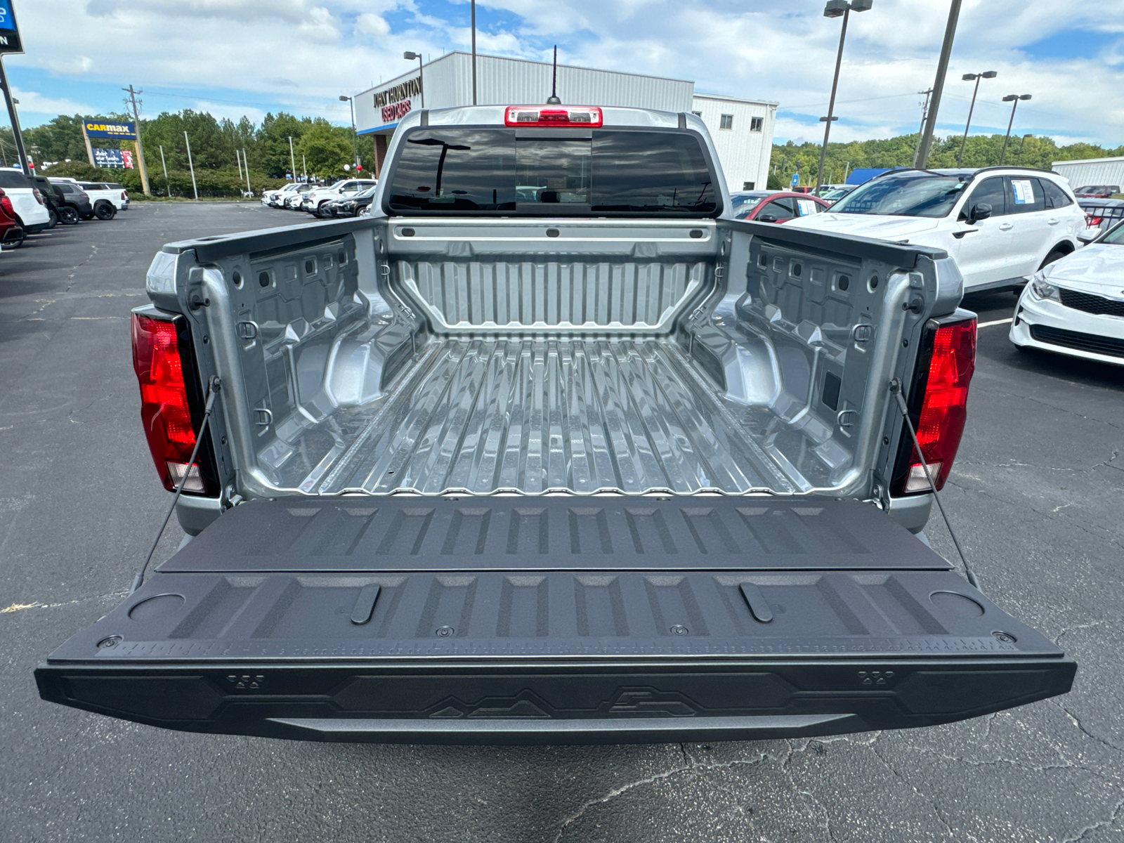 2024 Chevrolet Colorado Work Truck 19