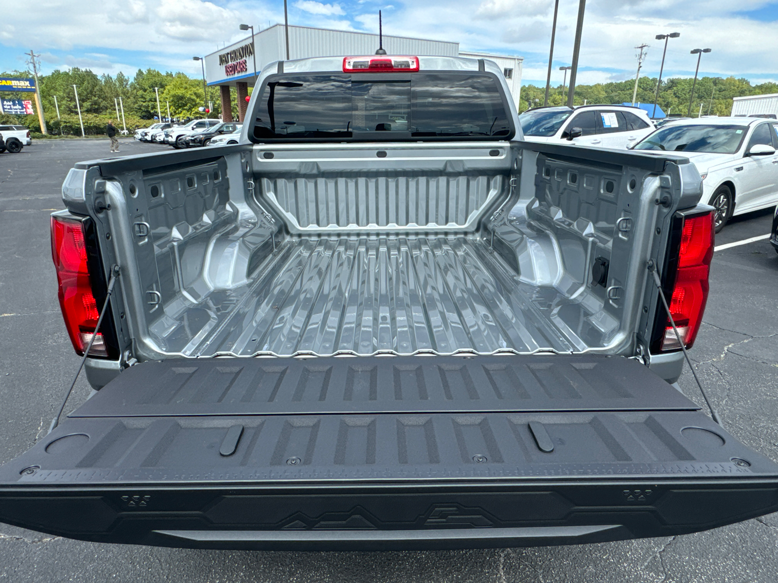 2024 Chevrolet Colorado LT 19