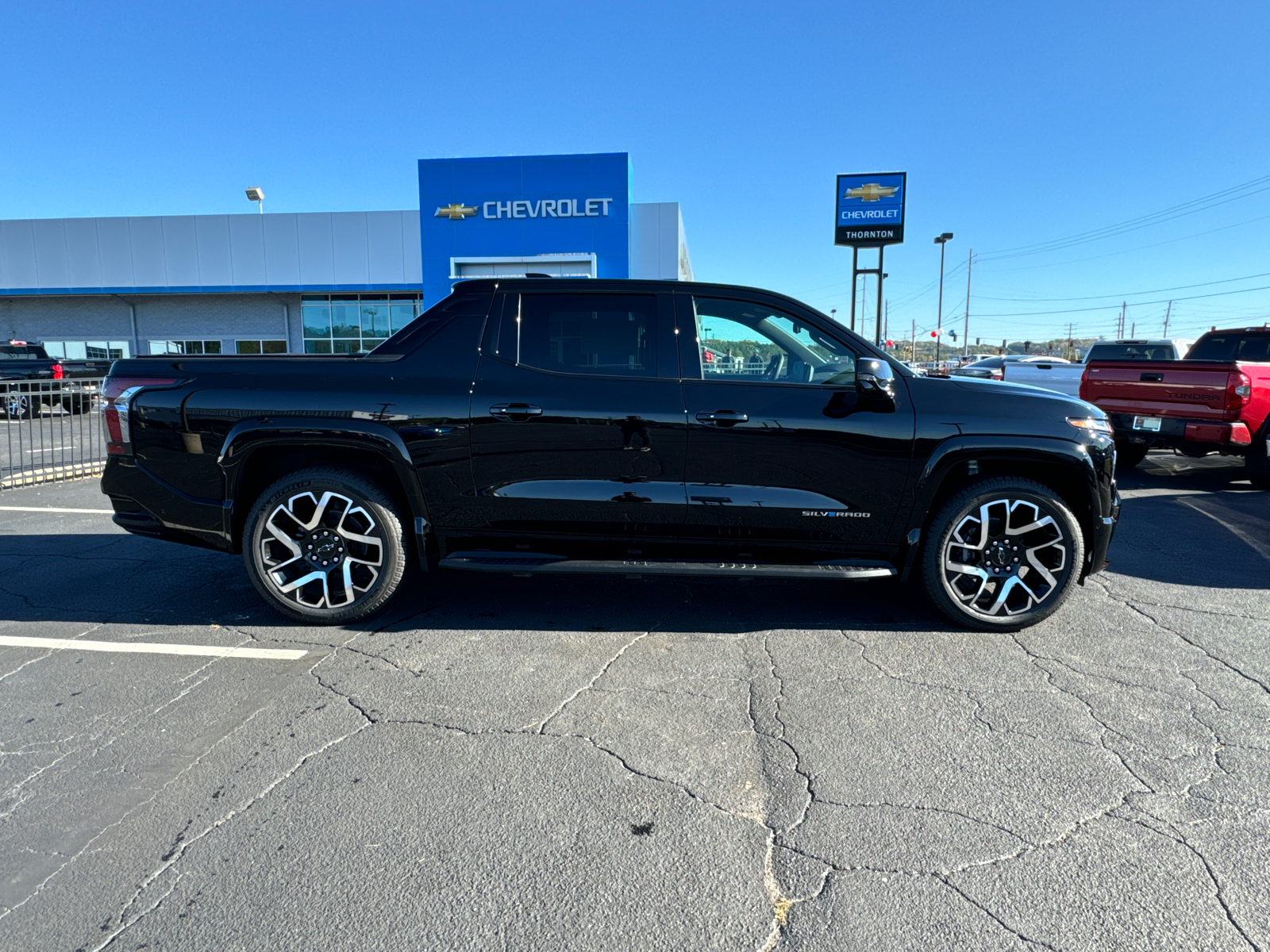 2024 Chevrolet Silverado EV RST 5