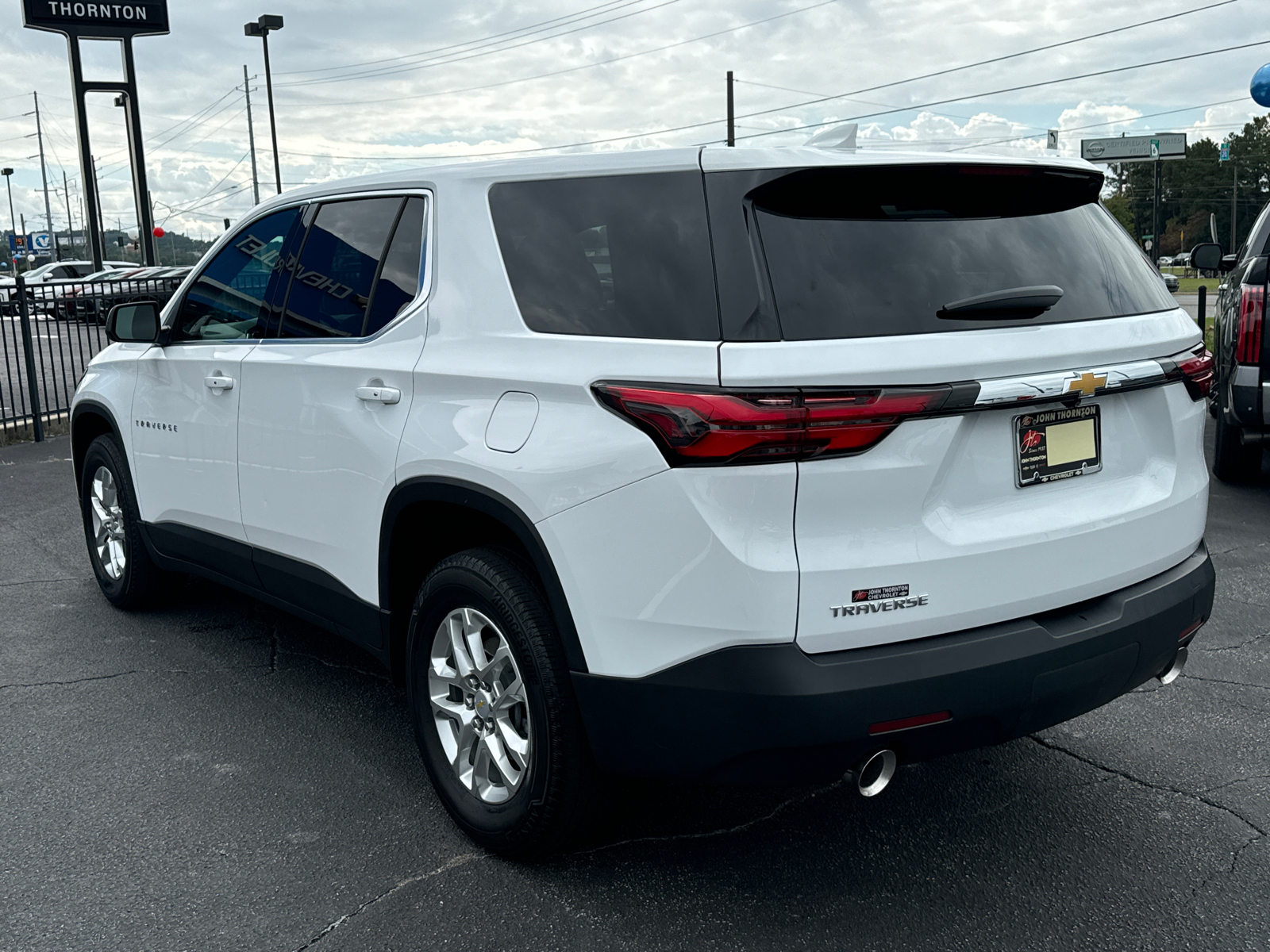 2022 Chevrolet Traverse LS 8