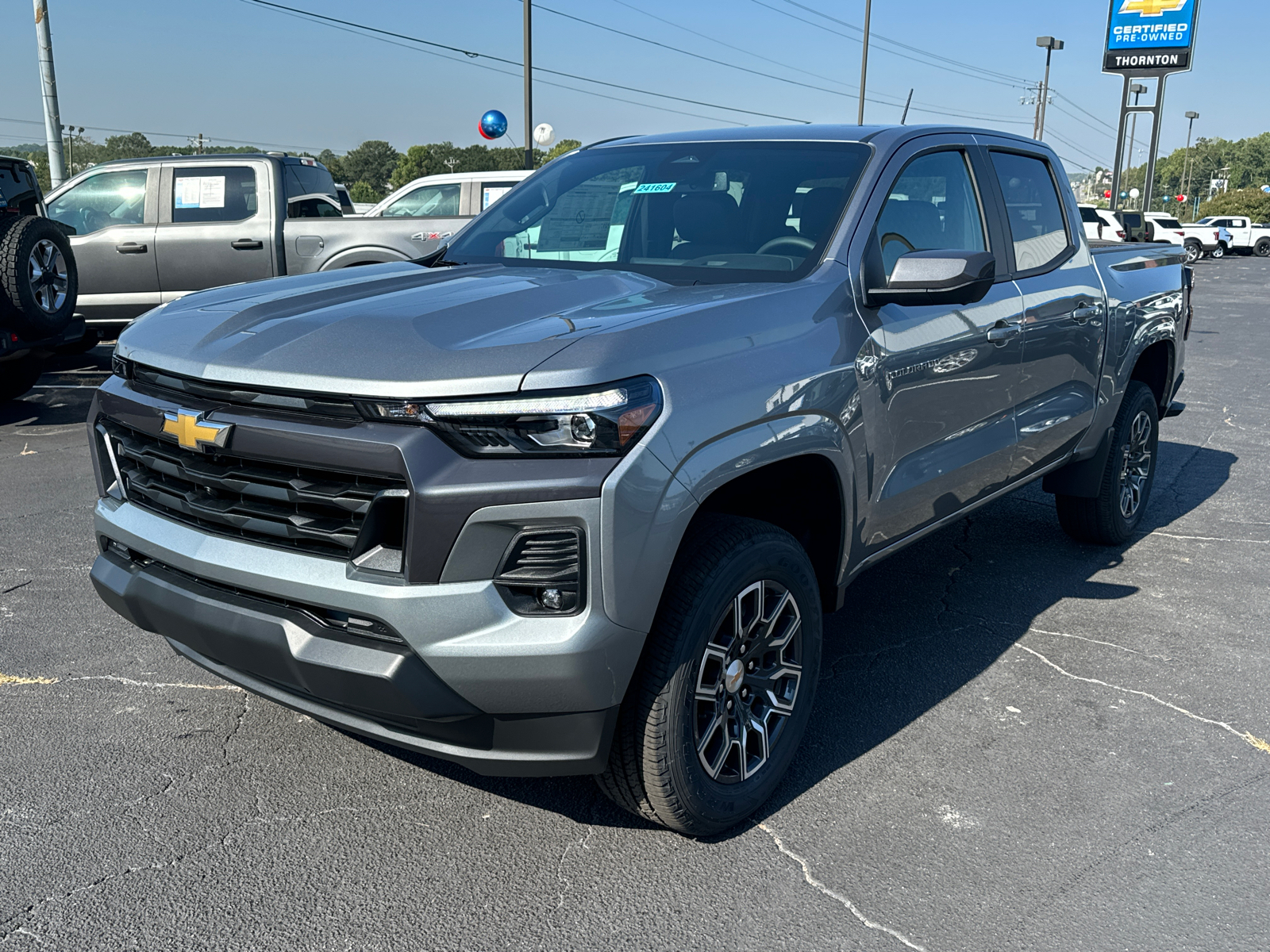 2024 Chevrolet Colorado LT 2