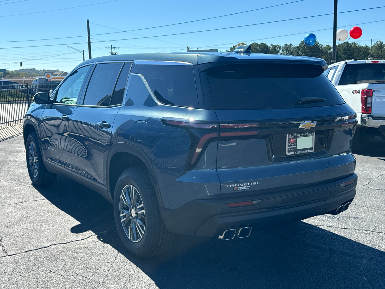 2024 Chevrolet Traverse LS 8