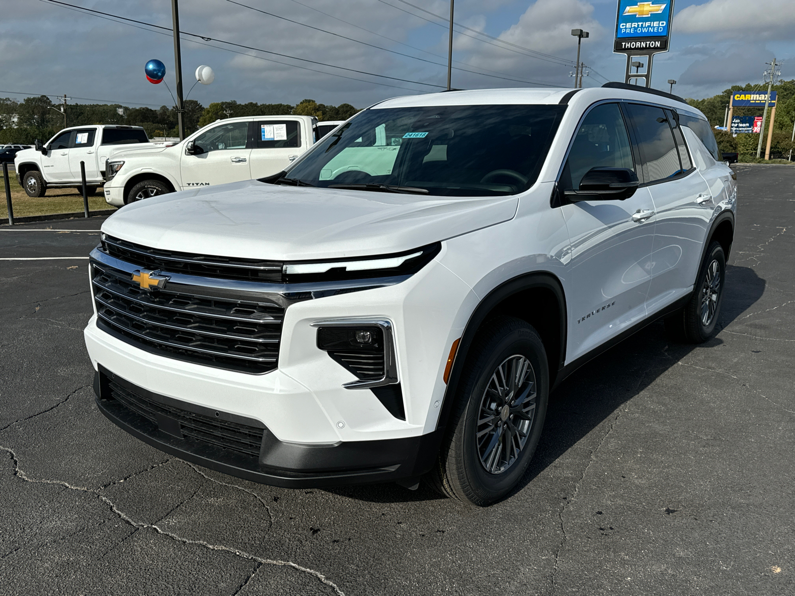 2024 Chevrolet Traverse LT 2