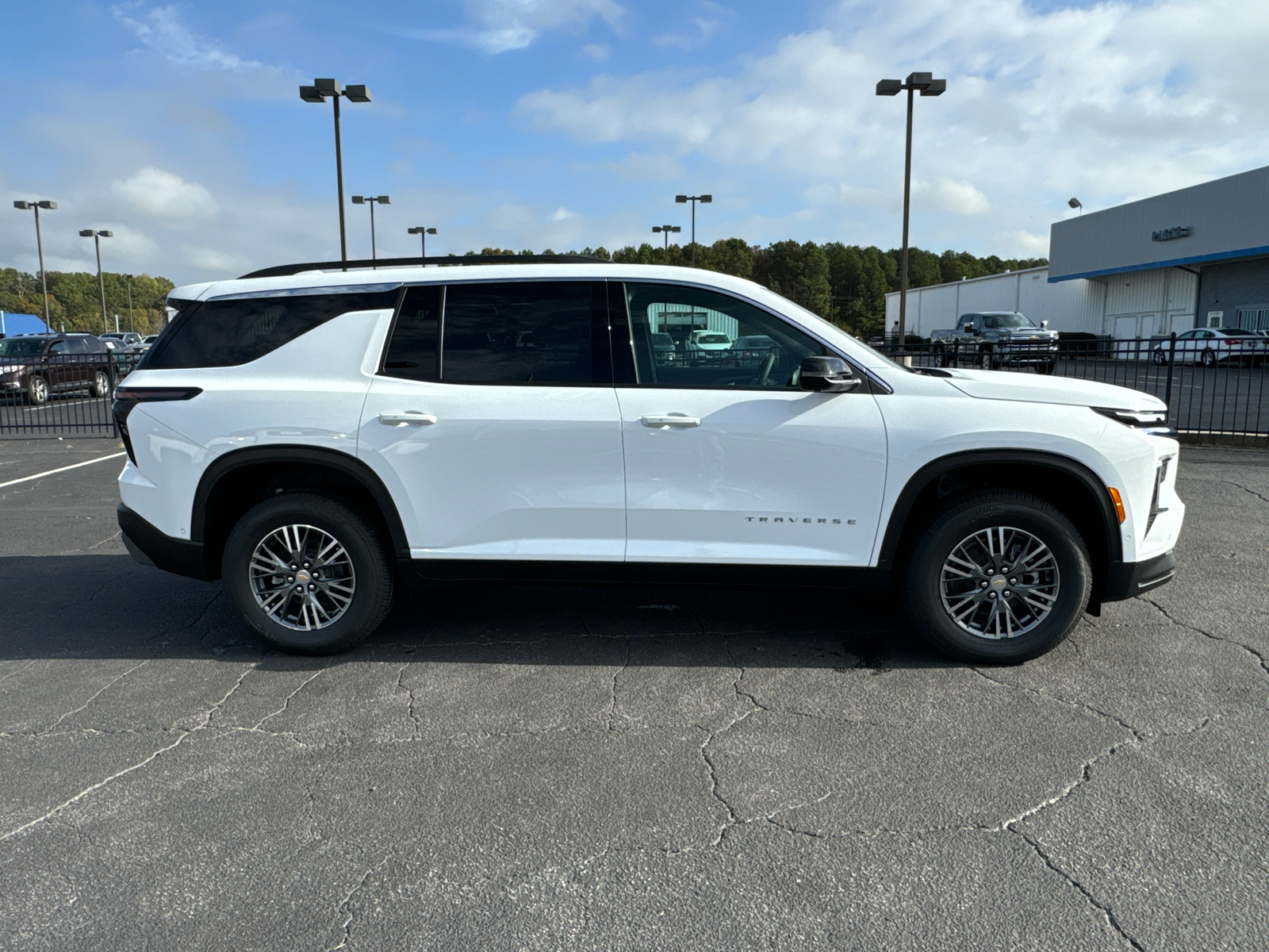 2024 Chevrolet Traverse LT 5