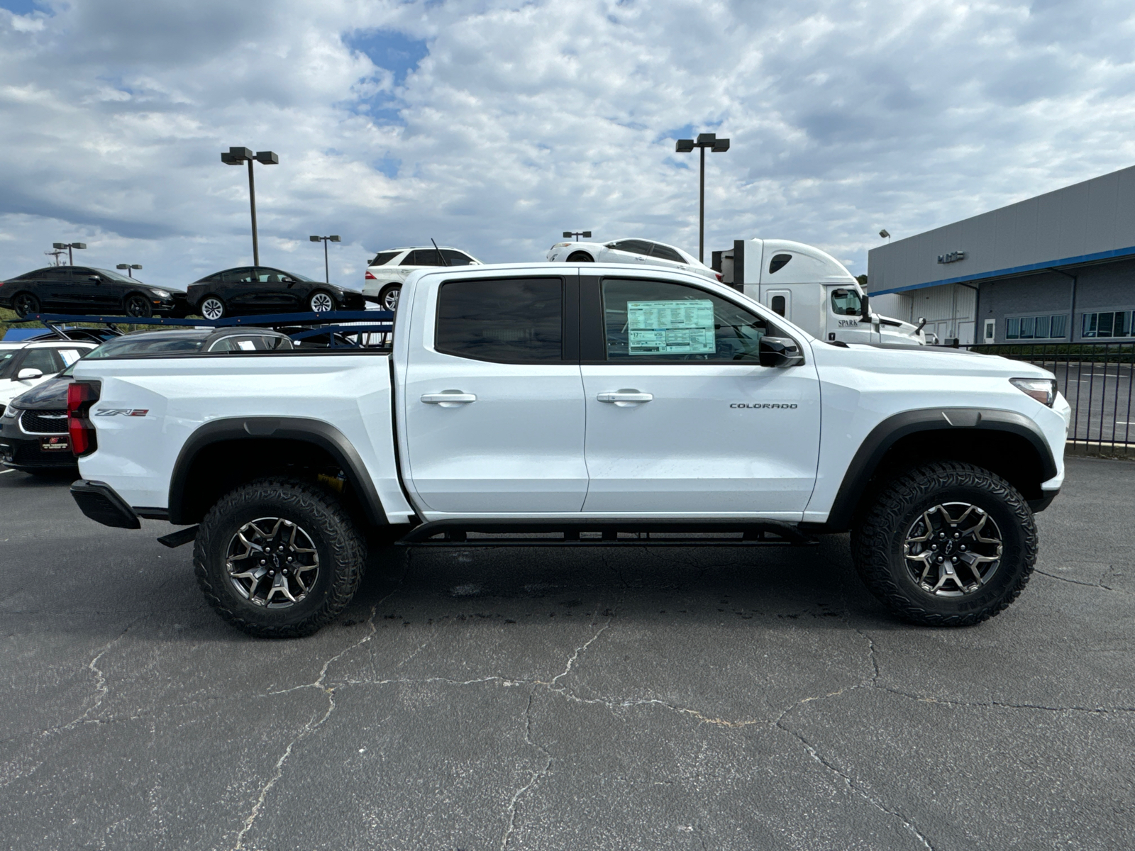 2024 Chevrolet Colorado ZR2 5