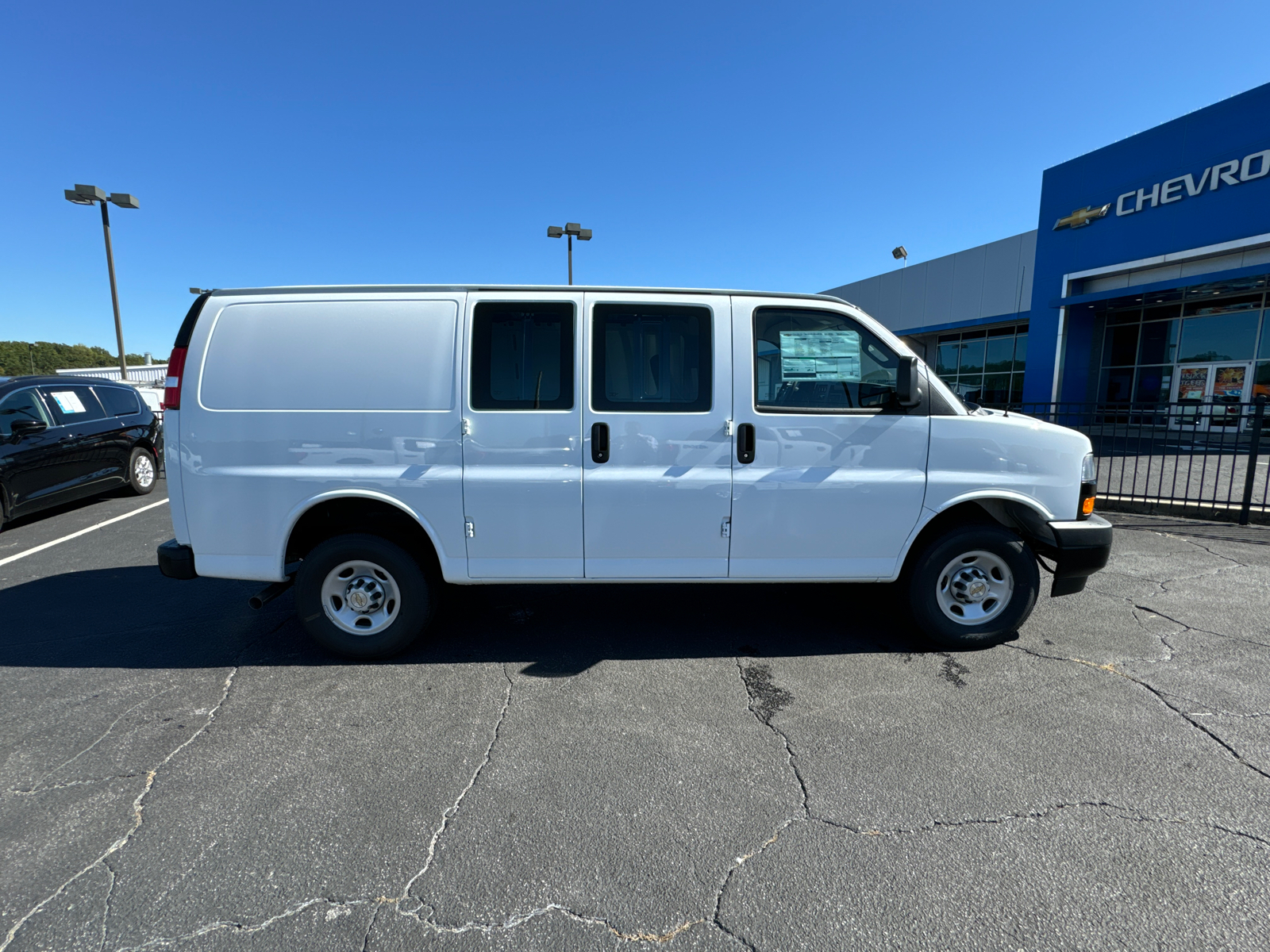 2024 Chevrolet Express 2500 Work Van 5