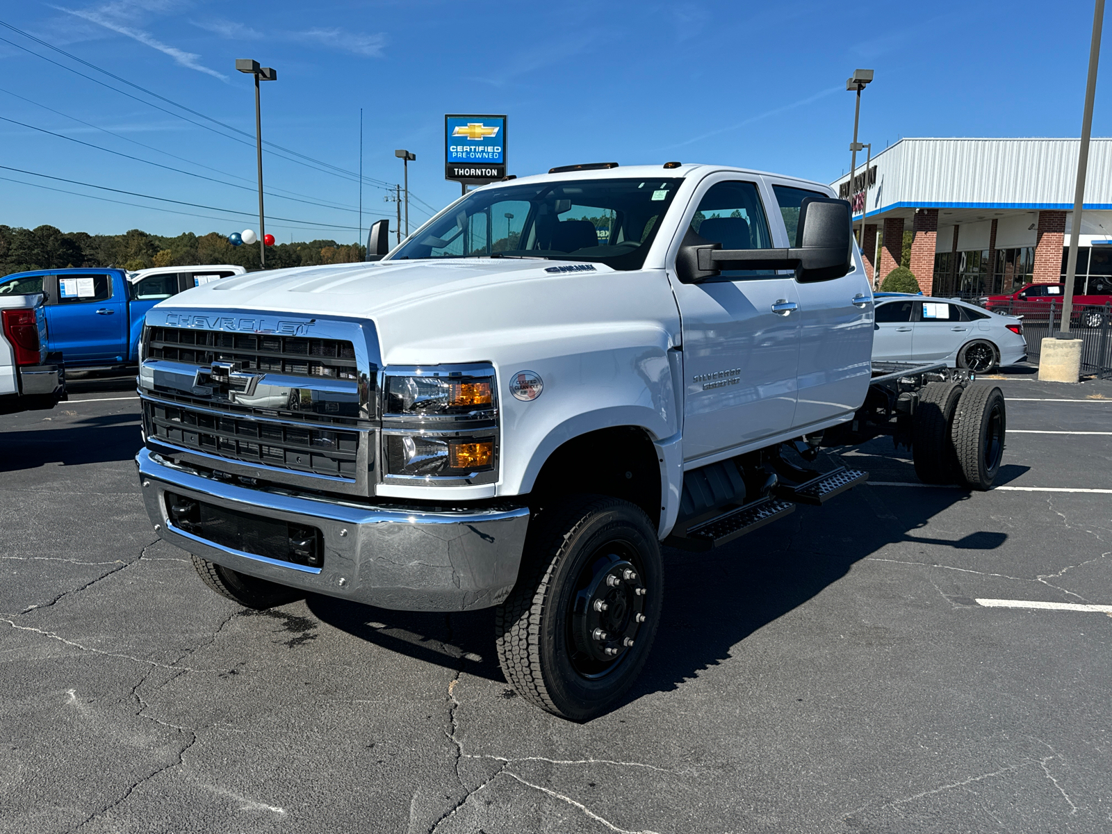 2024 Chevrolet Silverado 4500HD Work Truck 2