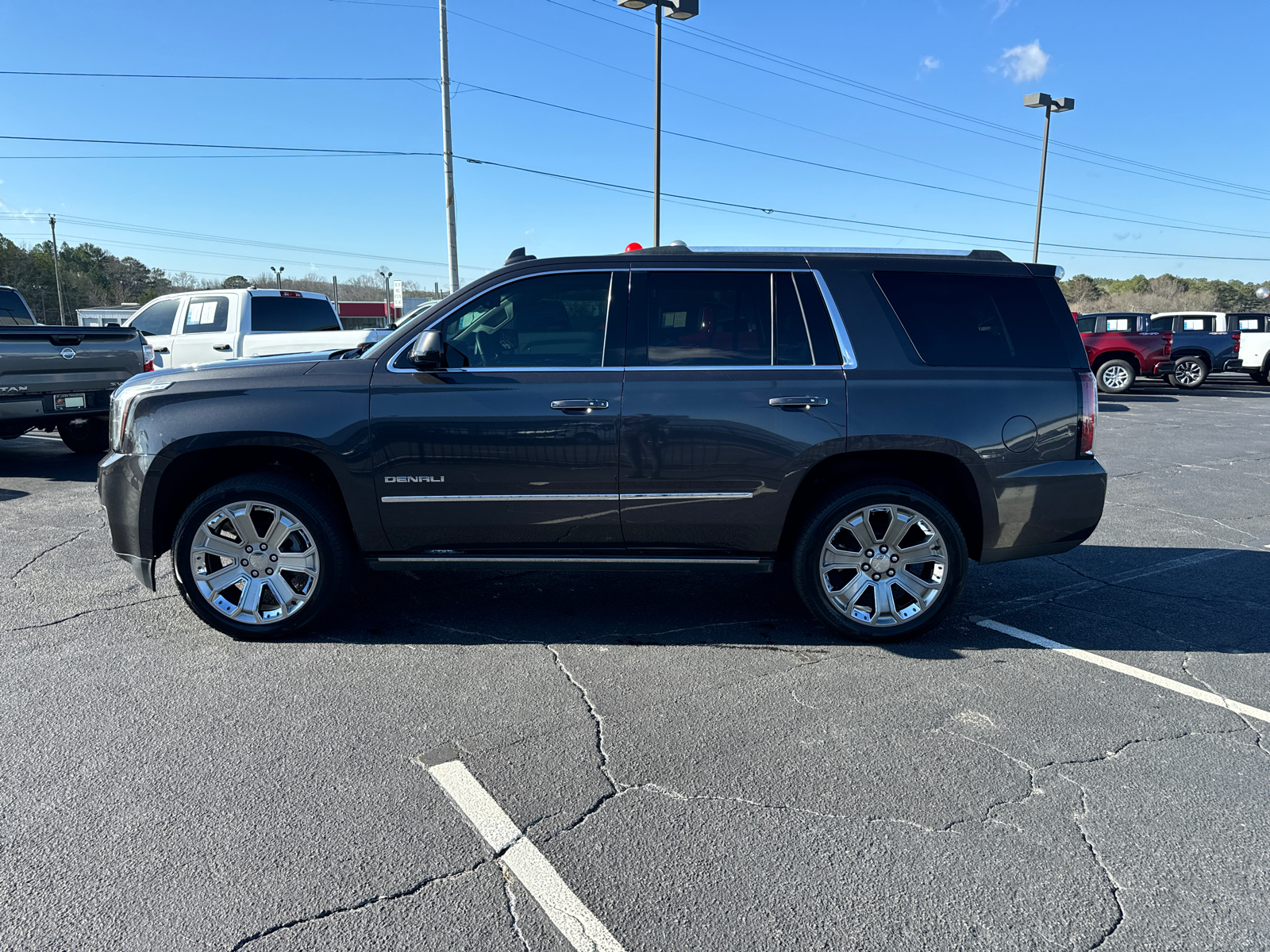 2016 GMC Yukon Denali 9