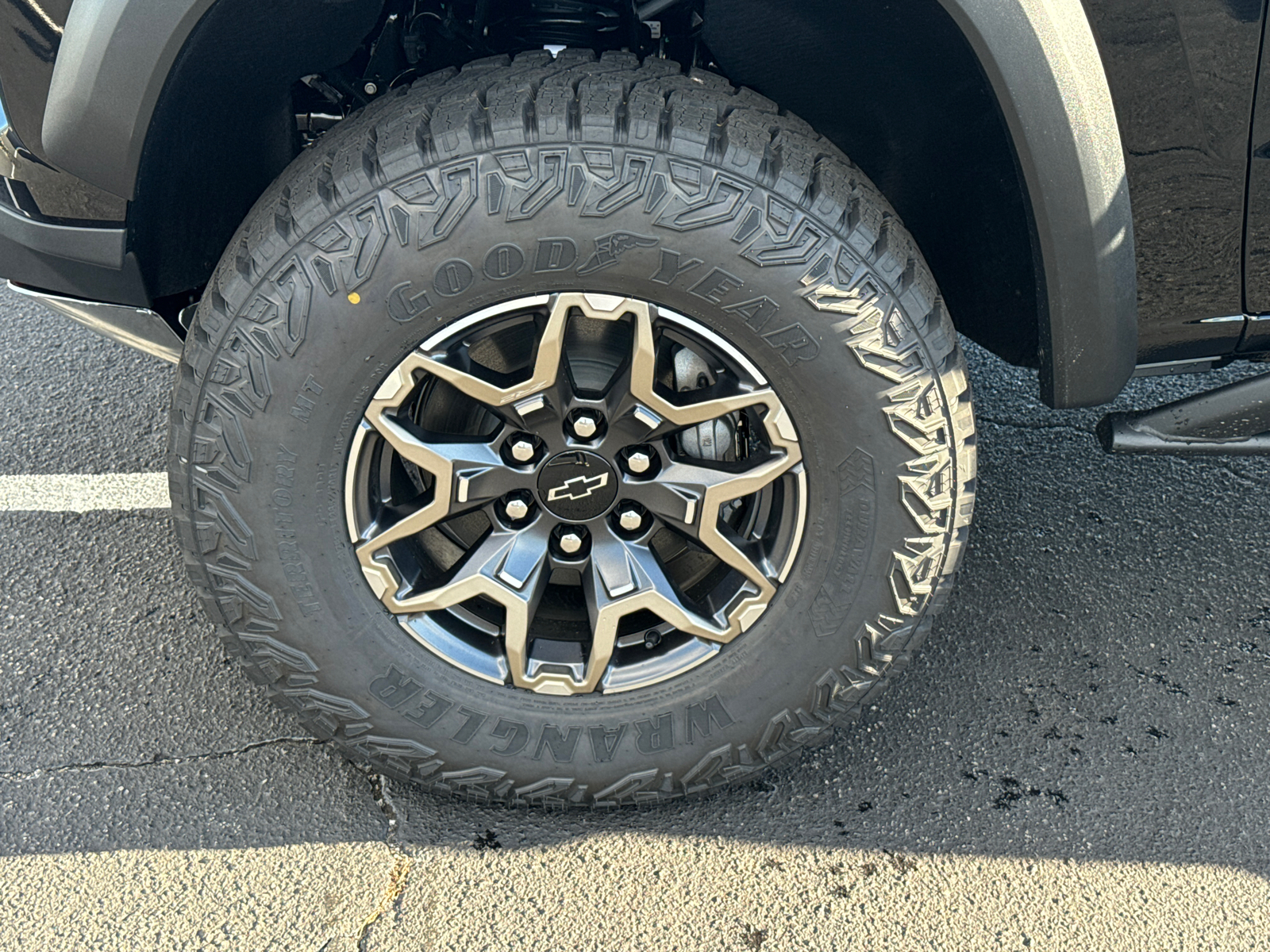 2024 Chevrolet Colorado ZR2 13