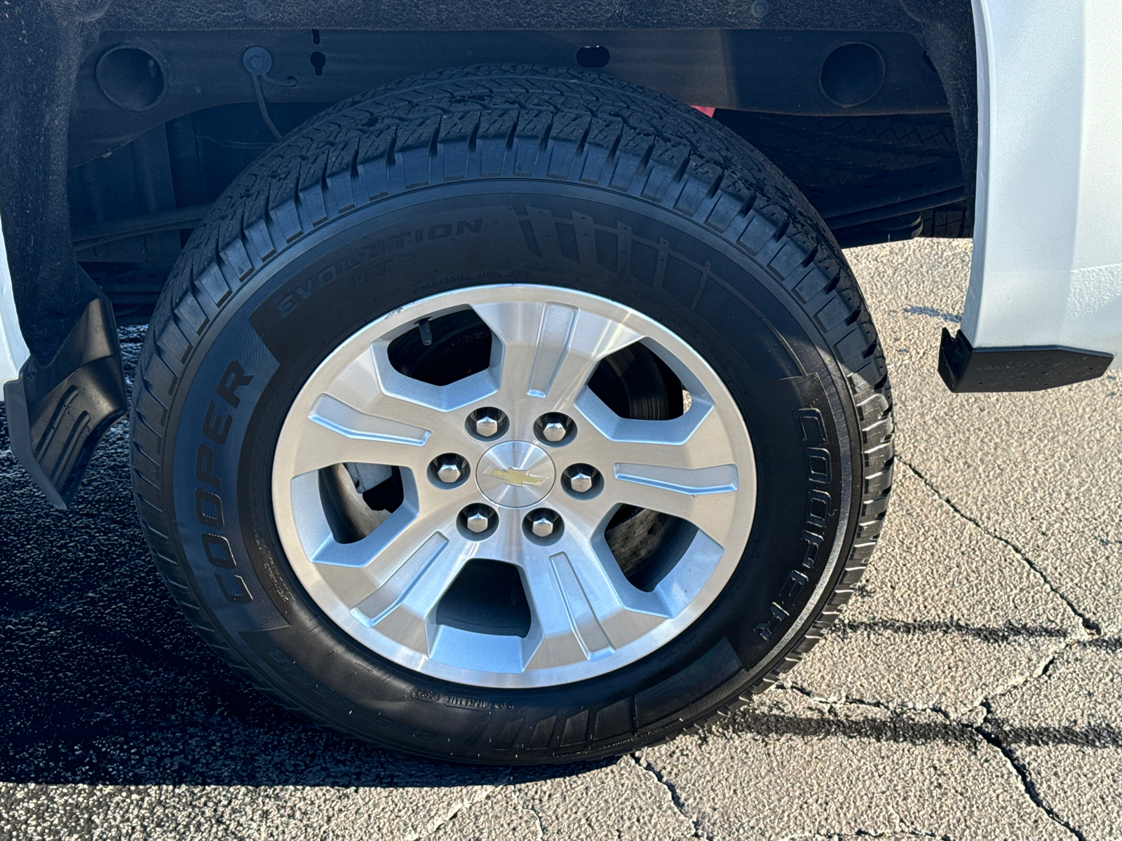 2018 Chevrolet Silverado 1500 LT 25