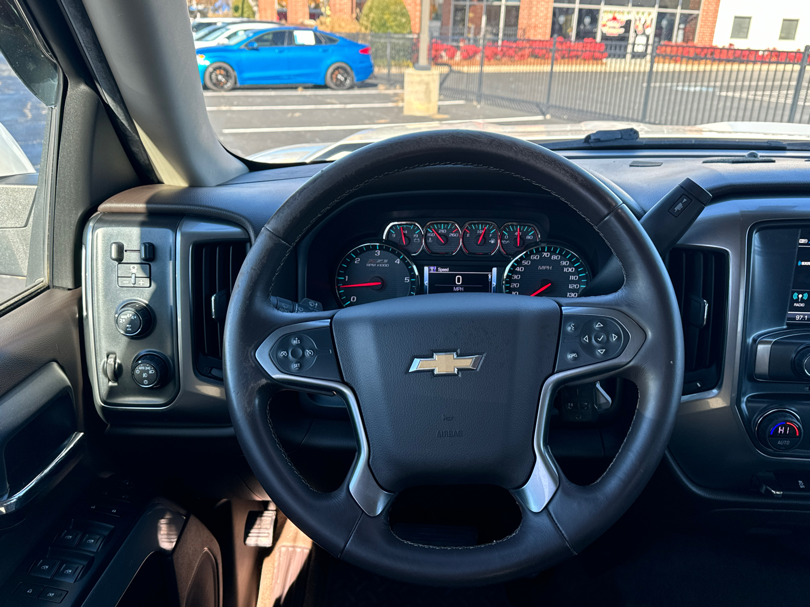 2018 Chevrolet Silverado 1500 LT 29