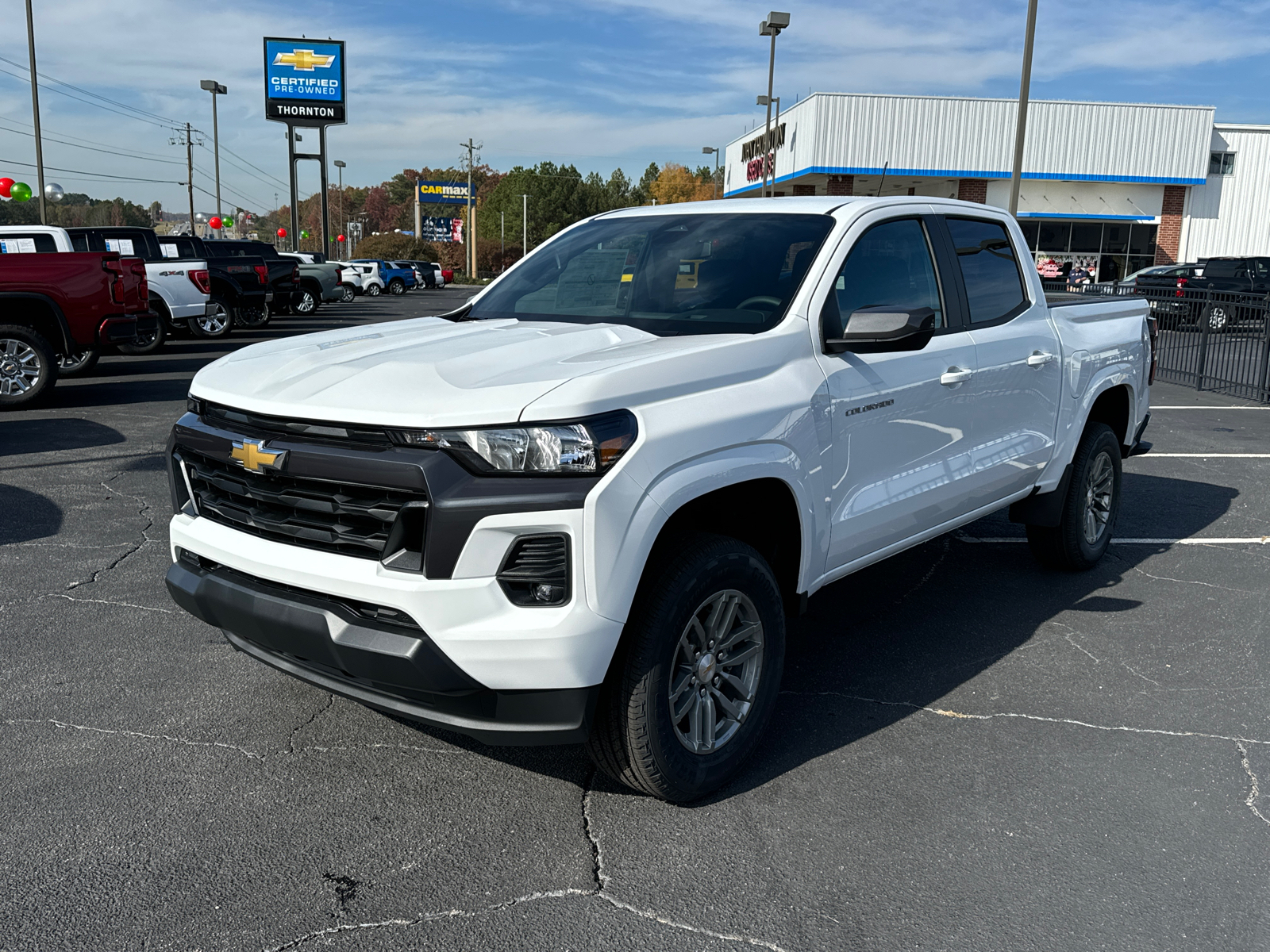 2024 Chevrolet Colorado LT 2