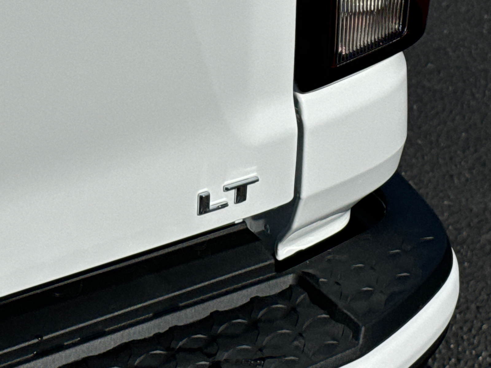 2024 Chevrolet Colorado LT 20