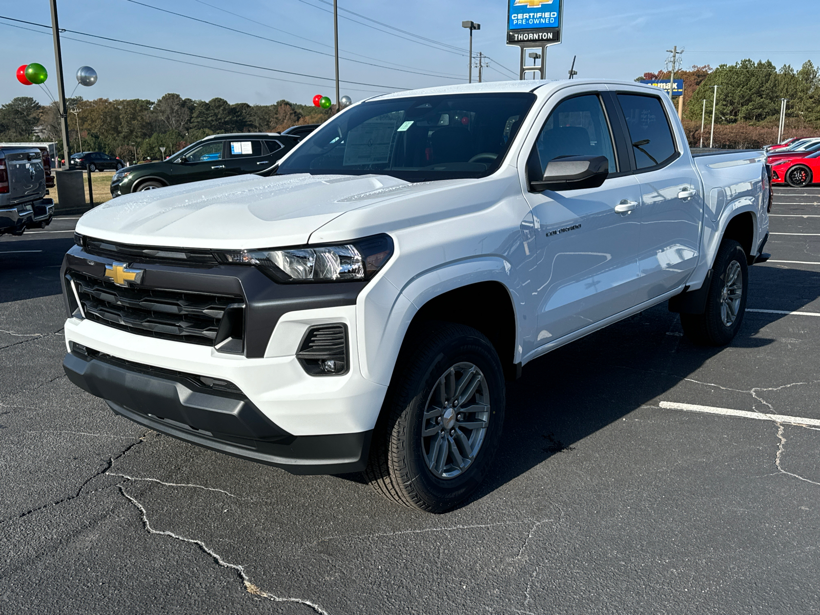 2024 Chevrolet Colorado LT 2