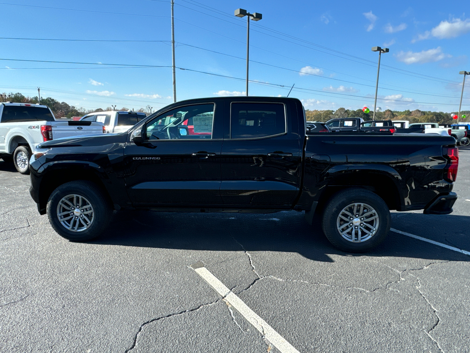 2024 Chevrolet Colorado LT 10