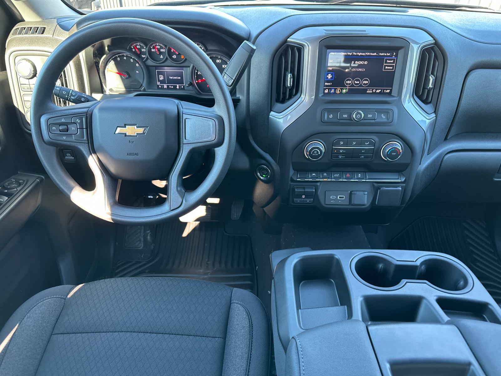 2024 Chevrolet Silverado 1500 Custom 23