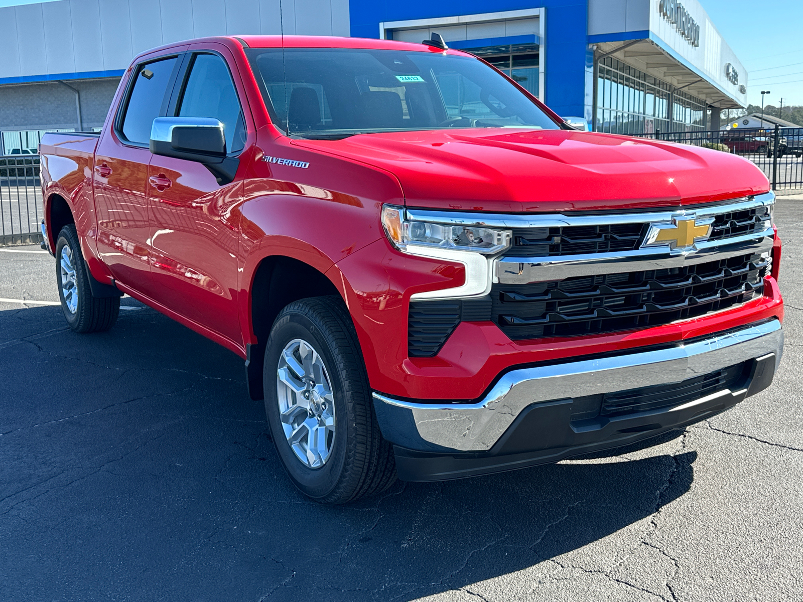 2024 Chevrolet Silverado 1500 LT 4