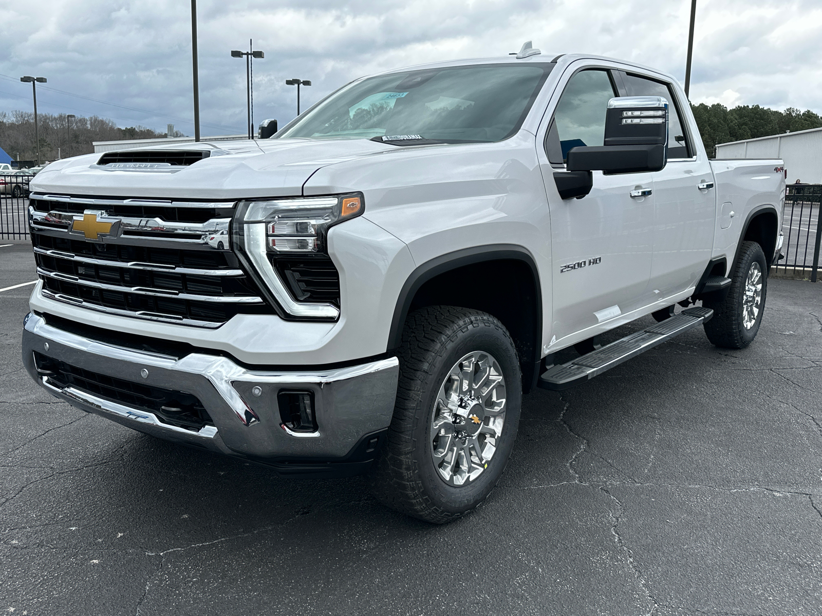 2024 Chevrolet Silverado 2500HD LTZ 2