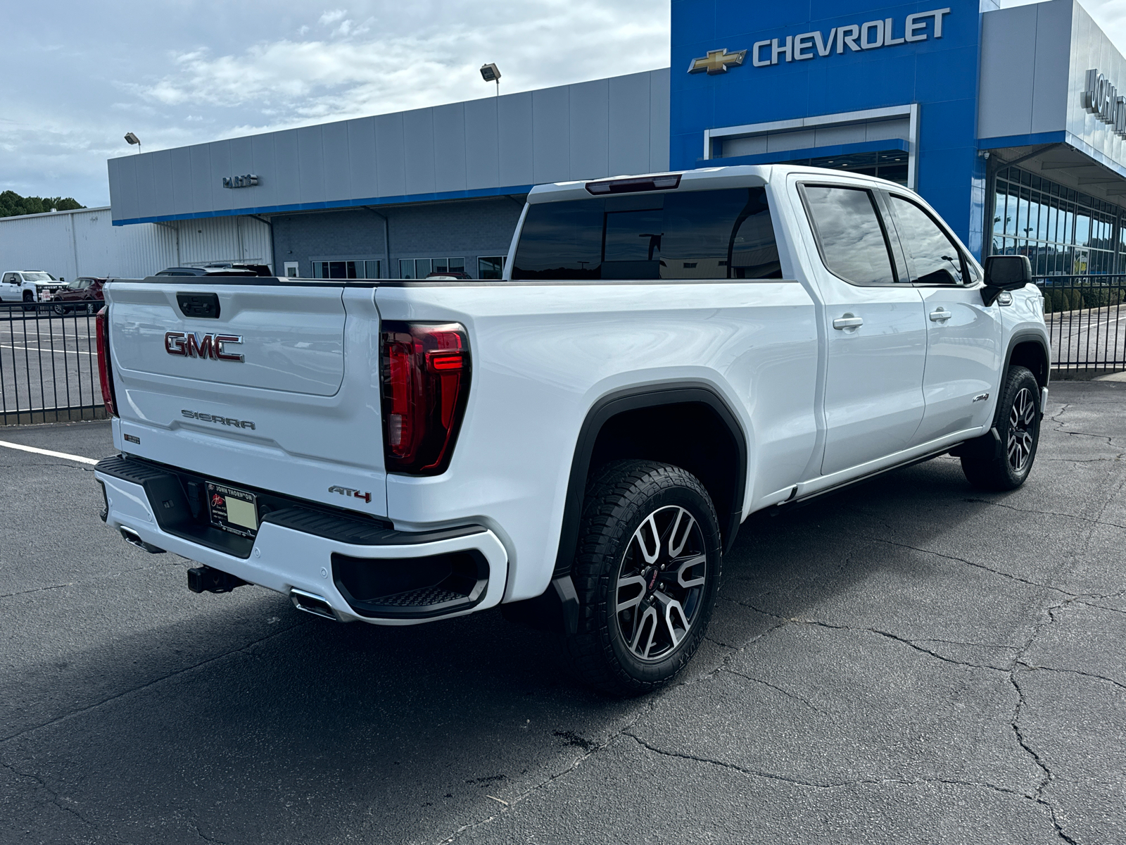 2022 GMC Sierra 1500 AT4 6