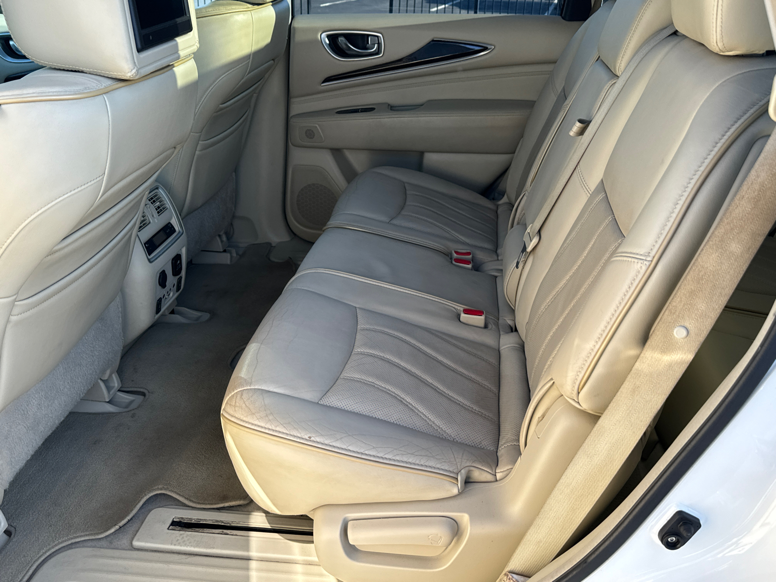 2013 INFINITI JX35 Base 22