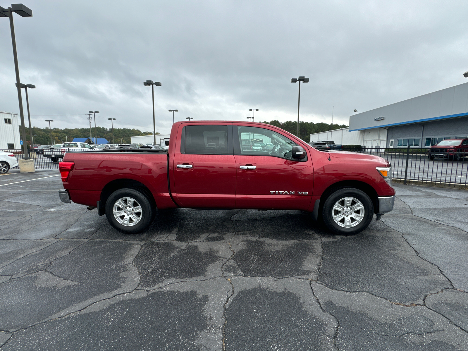 2018 Nissan Titan SV 5