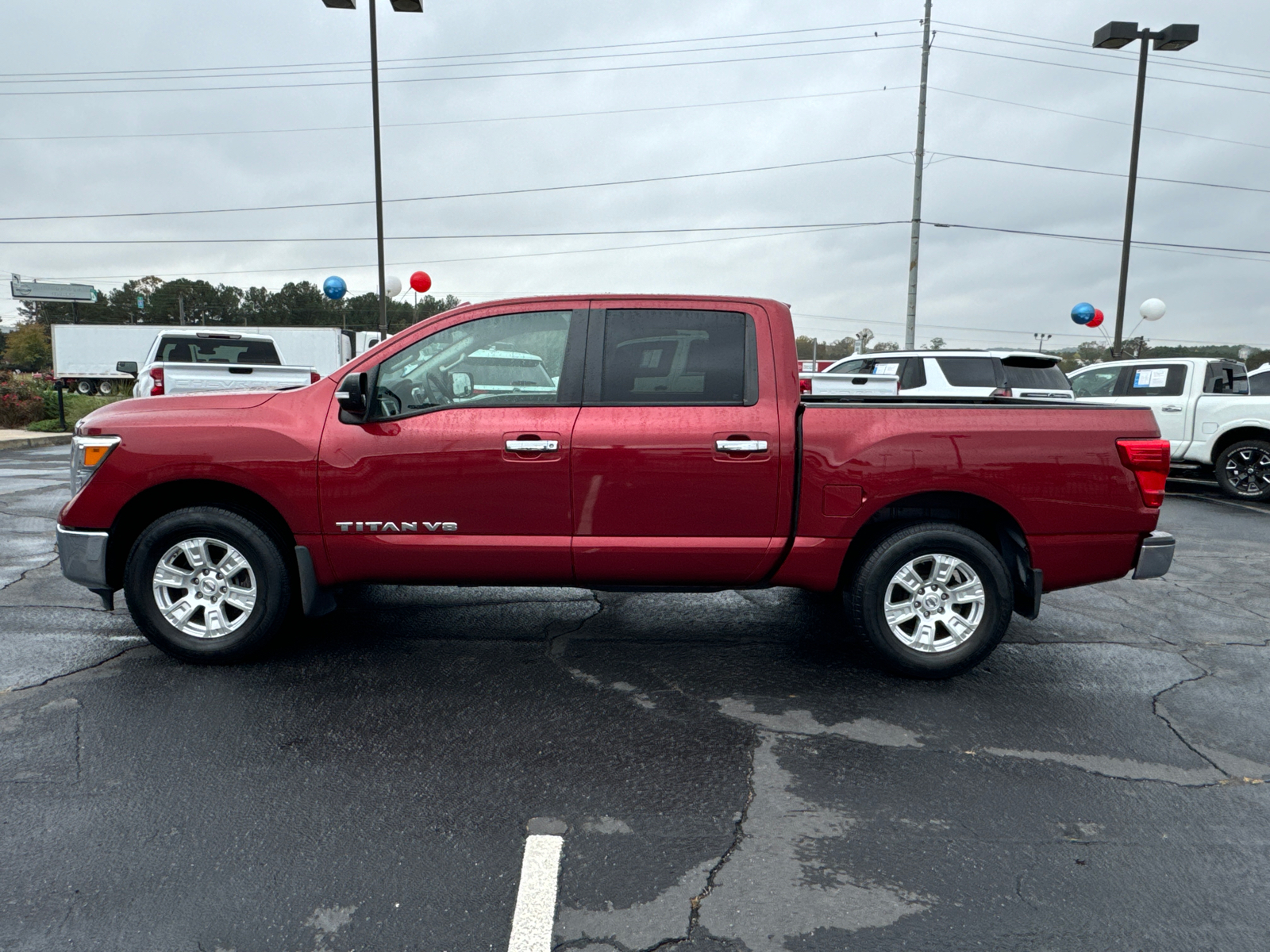 2018 Nissan Titan SV 9