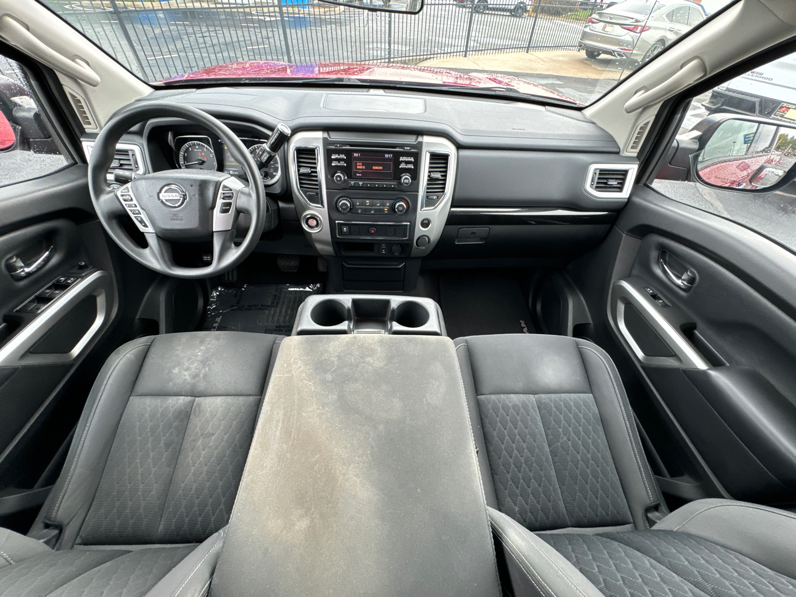 2018 Nissan Titan SV 23