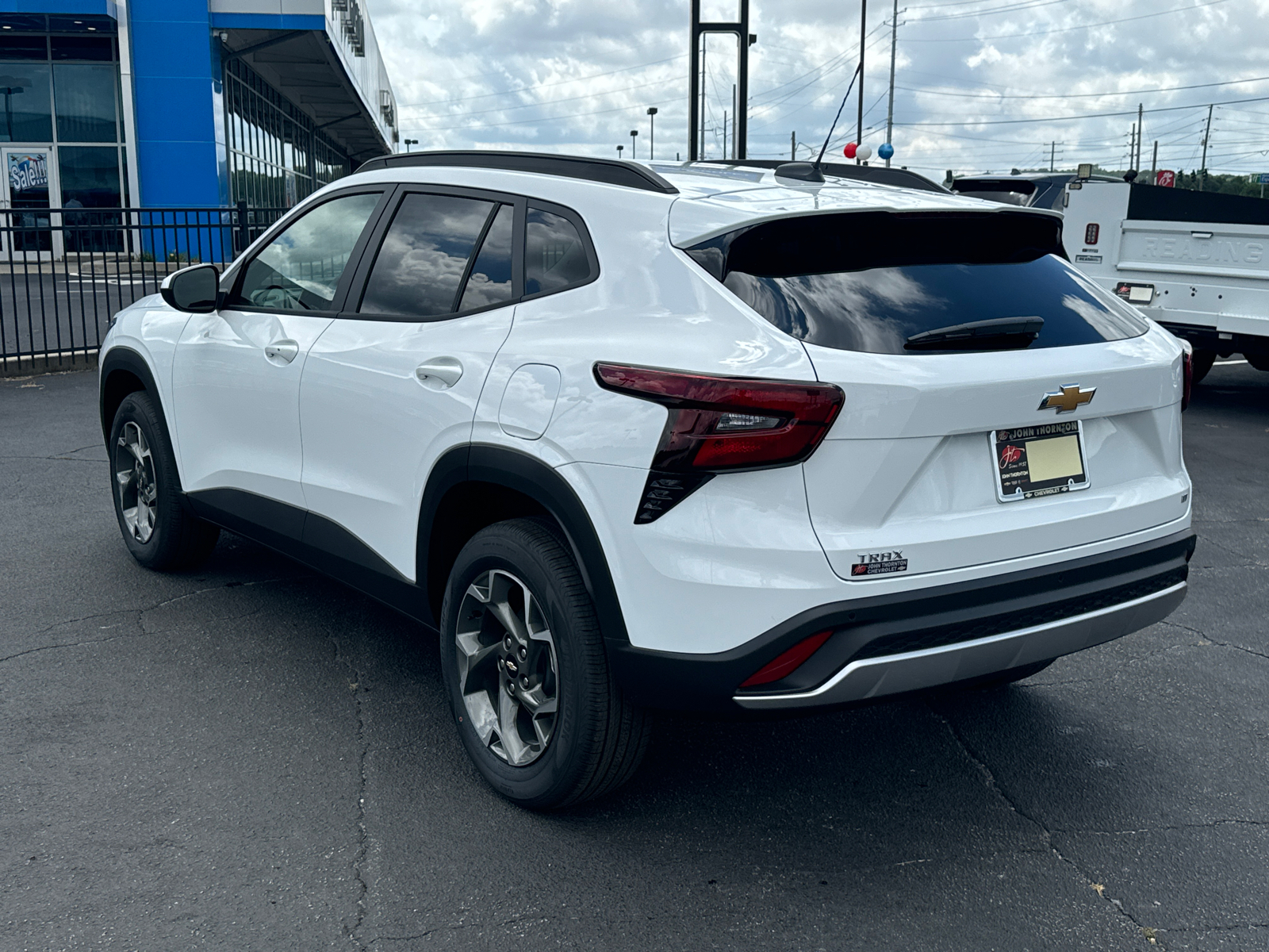 2025 Chevrolet Trax LT 8