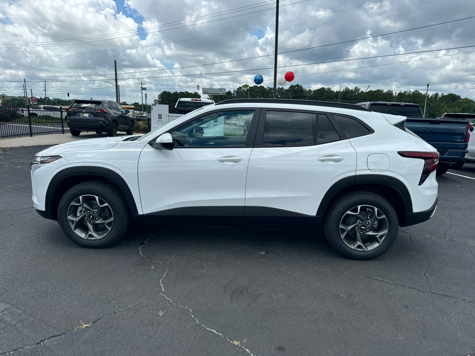 2025 Chevrolet Trax LT 9