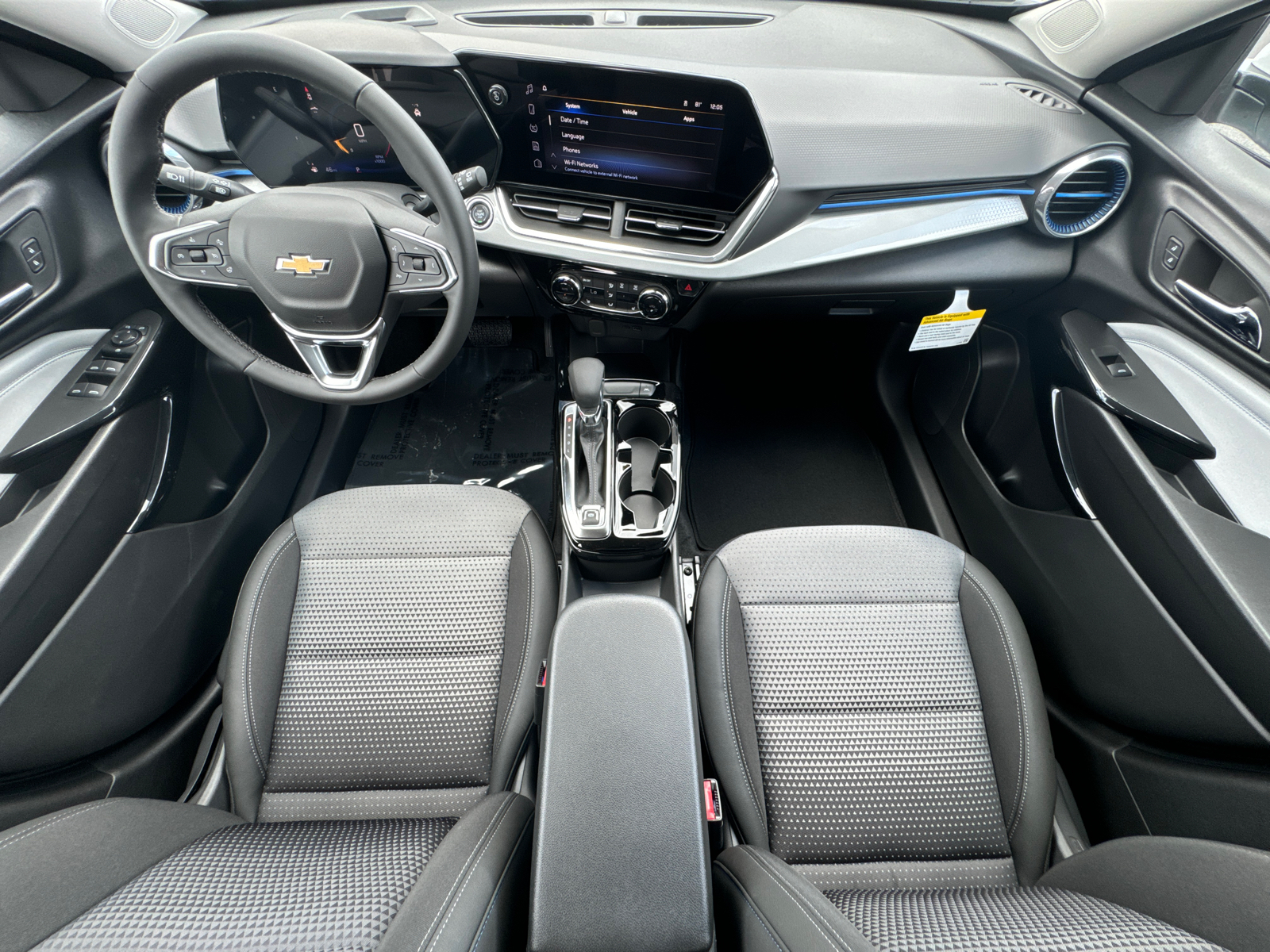 2025 Chevrolet Trax LT 23