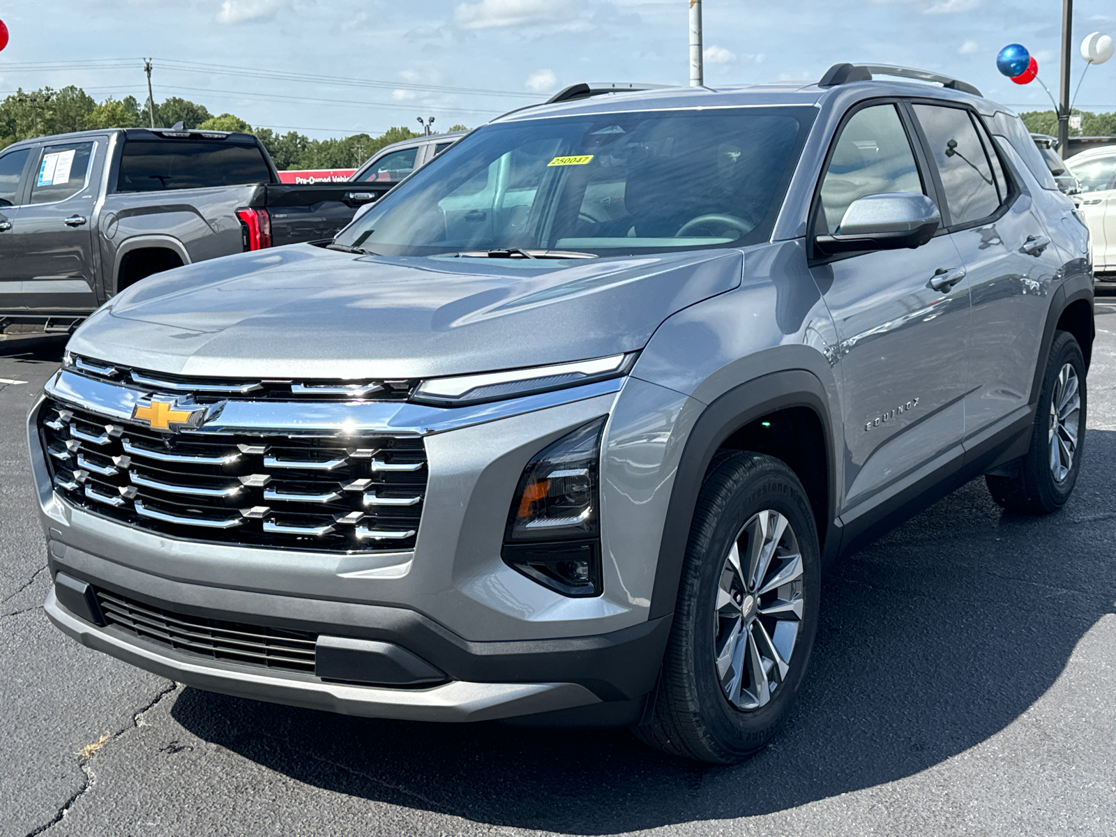 2025 Chevrolet Equinox LT 2