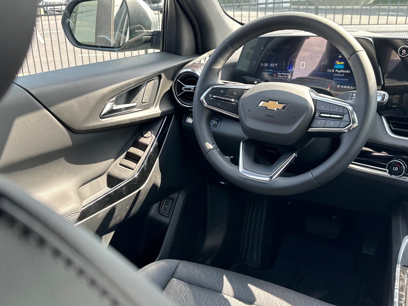 2025 Chevrolet Equinox LT 26