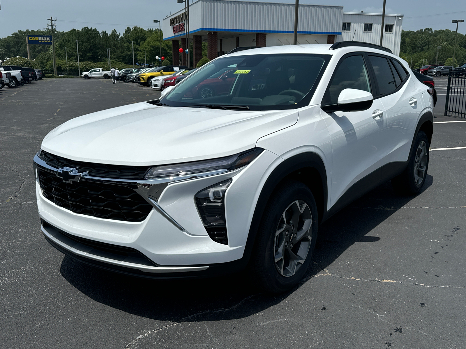 2025 Chevrolet Trax LT 2