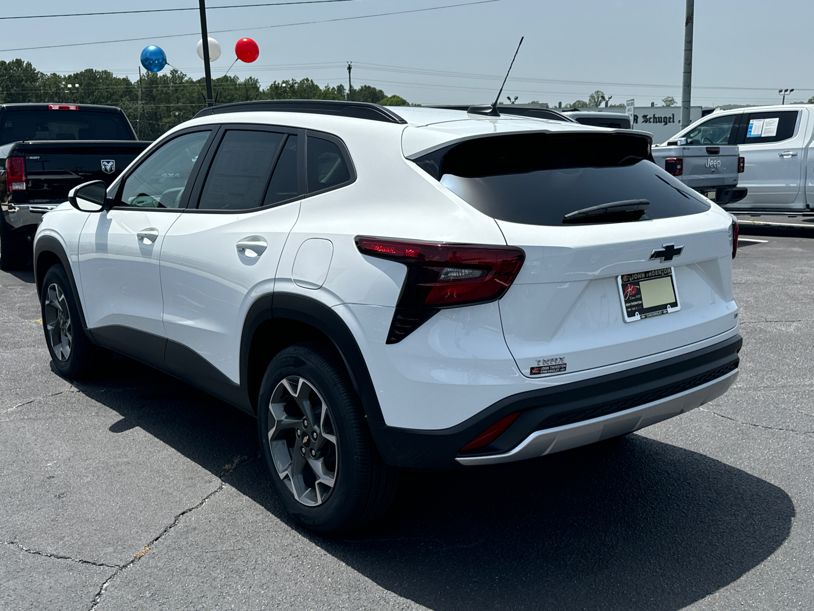 2025 Chevrolet Trax LT 8