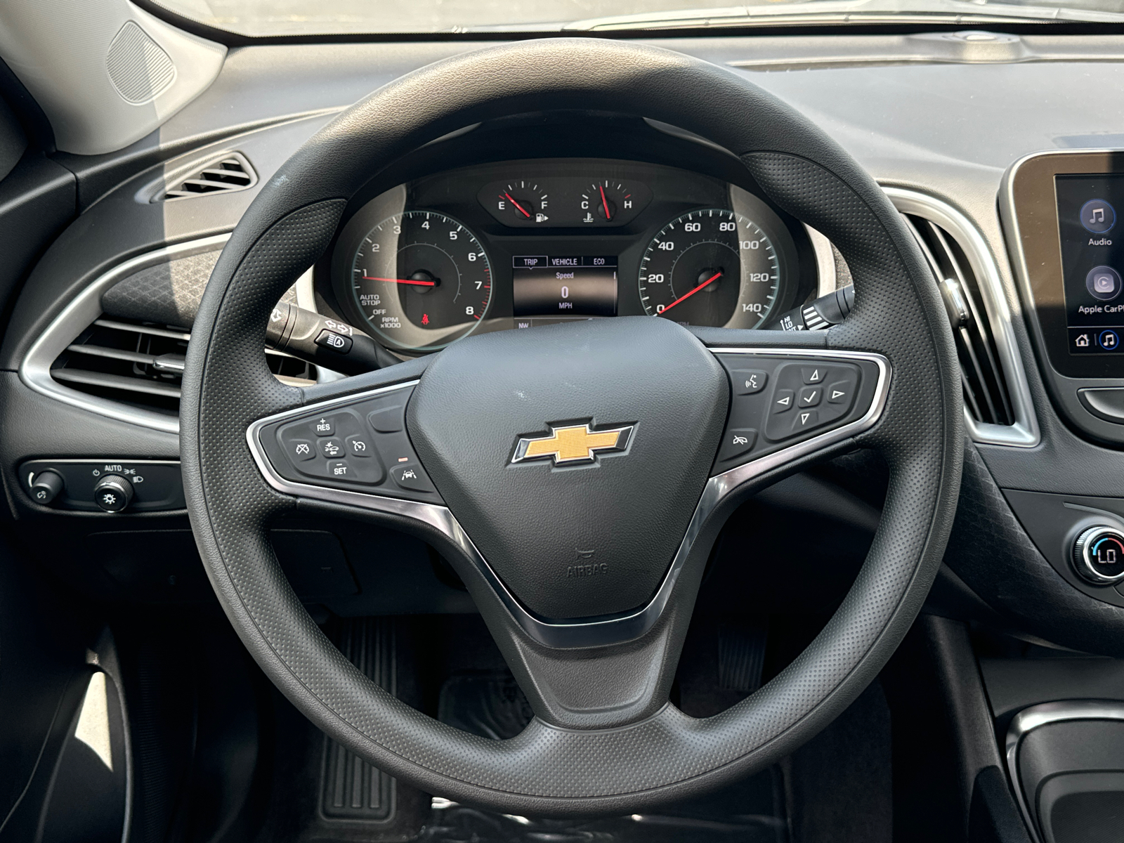 2025 Chevrolet Malibu LT 24