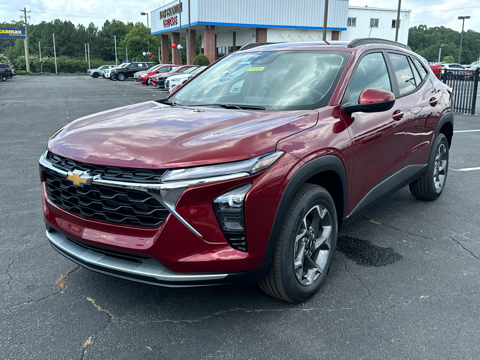 2025 Chevrolet Trax LT 2