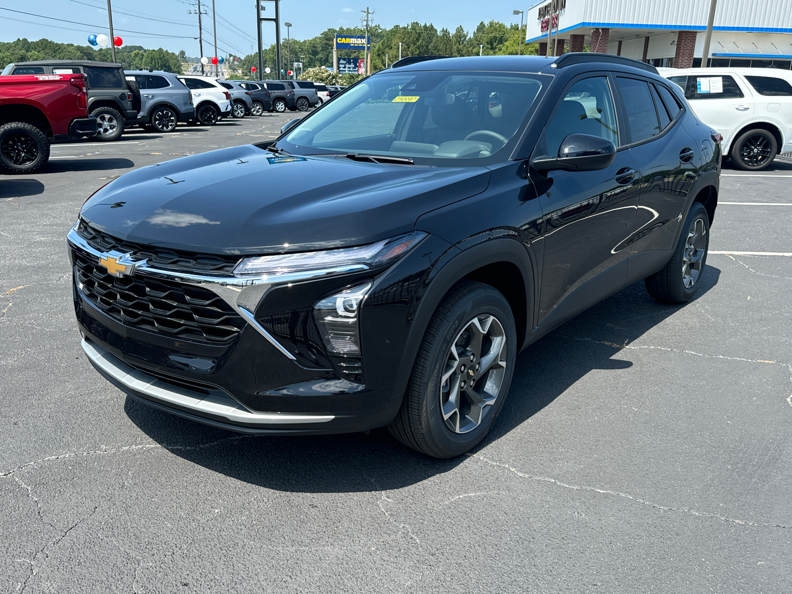 2025 Chevrolet Trax LT 2