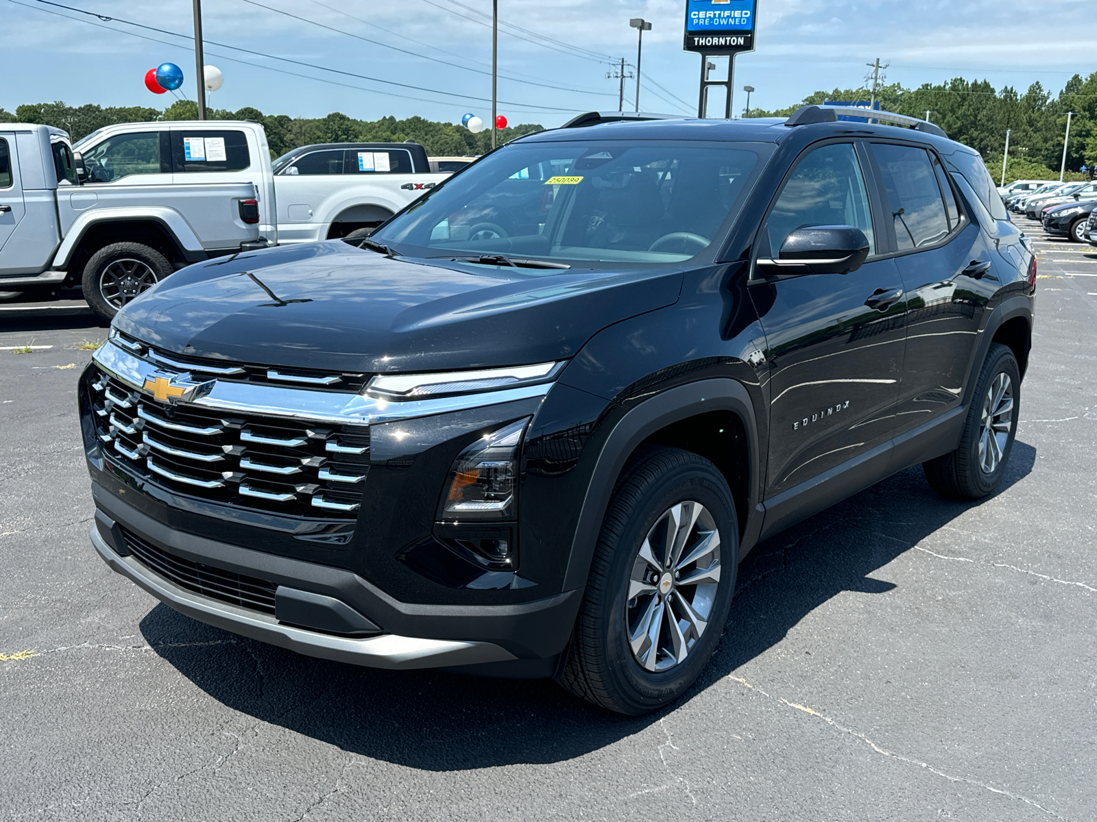 2025 Chevrolet Equinox LT 2