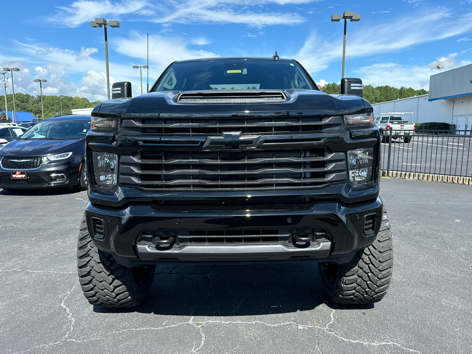 2025 Chevrolet Silverado 2500HD Custom 3