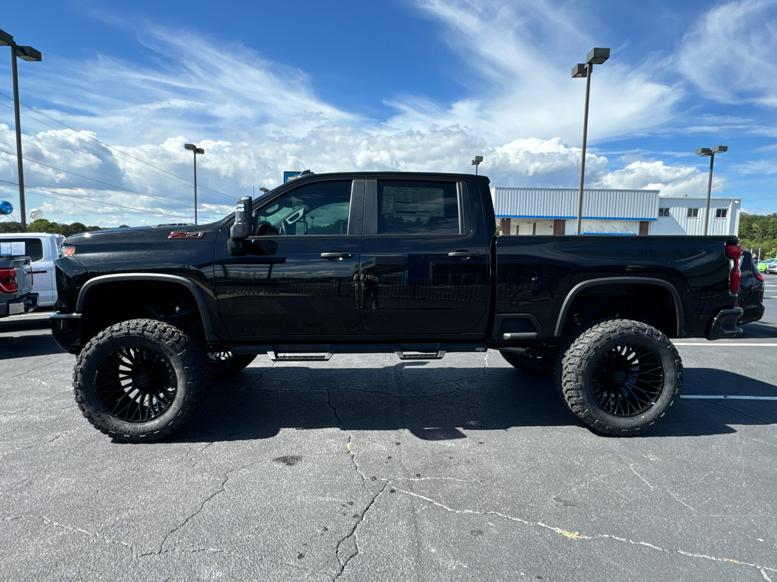 2025 Chevrolet Silverado 2500HD Custom 9