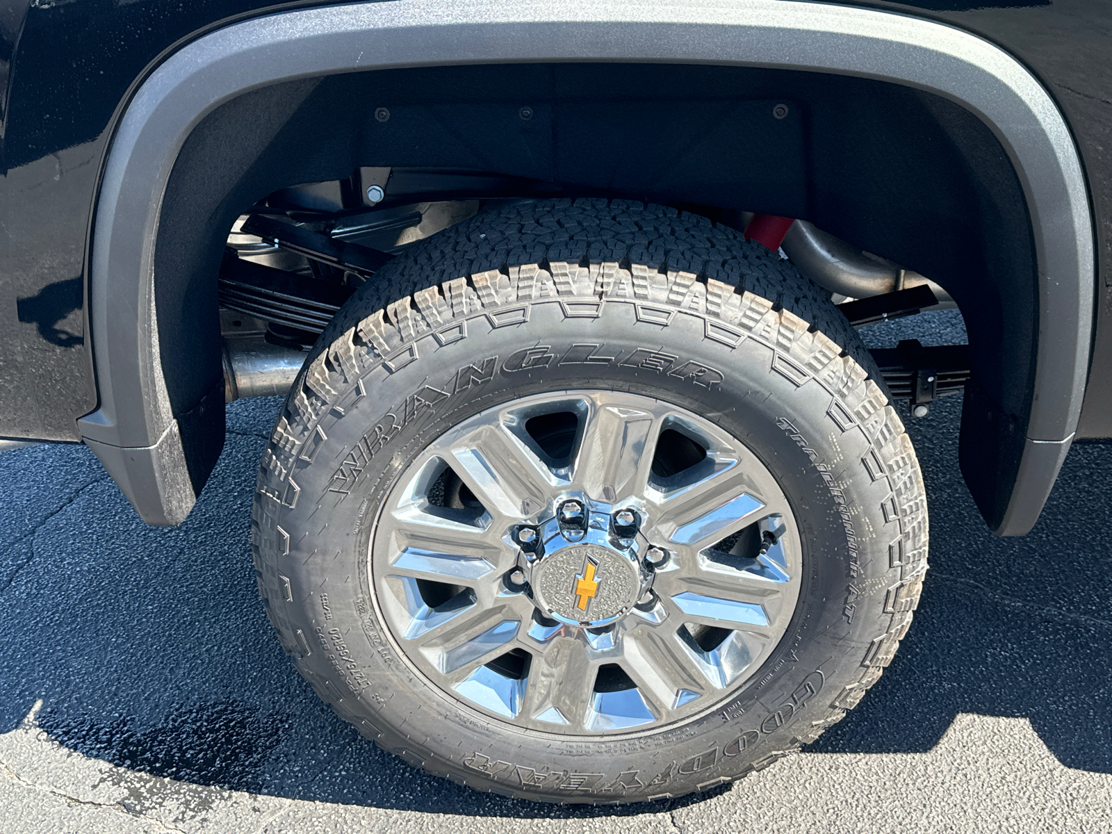 2025 Chevrolet Silverado 2500HD High Country 18