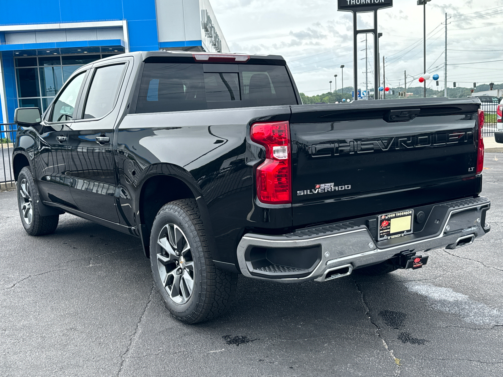 2025 Chevrolet Silverado 1500 LT 8