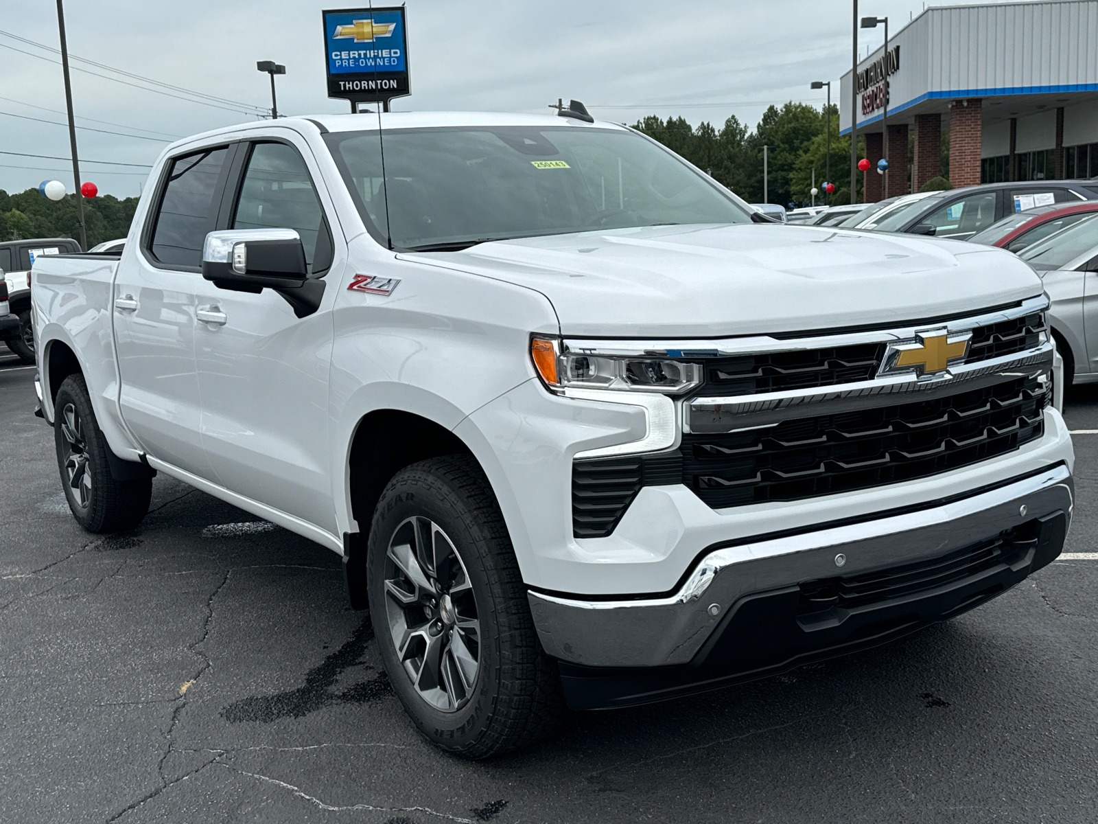 2025 Chevrolet Silverado 1500 LT 4