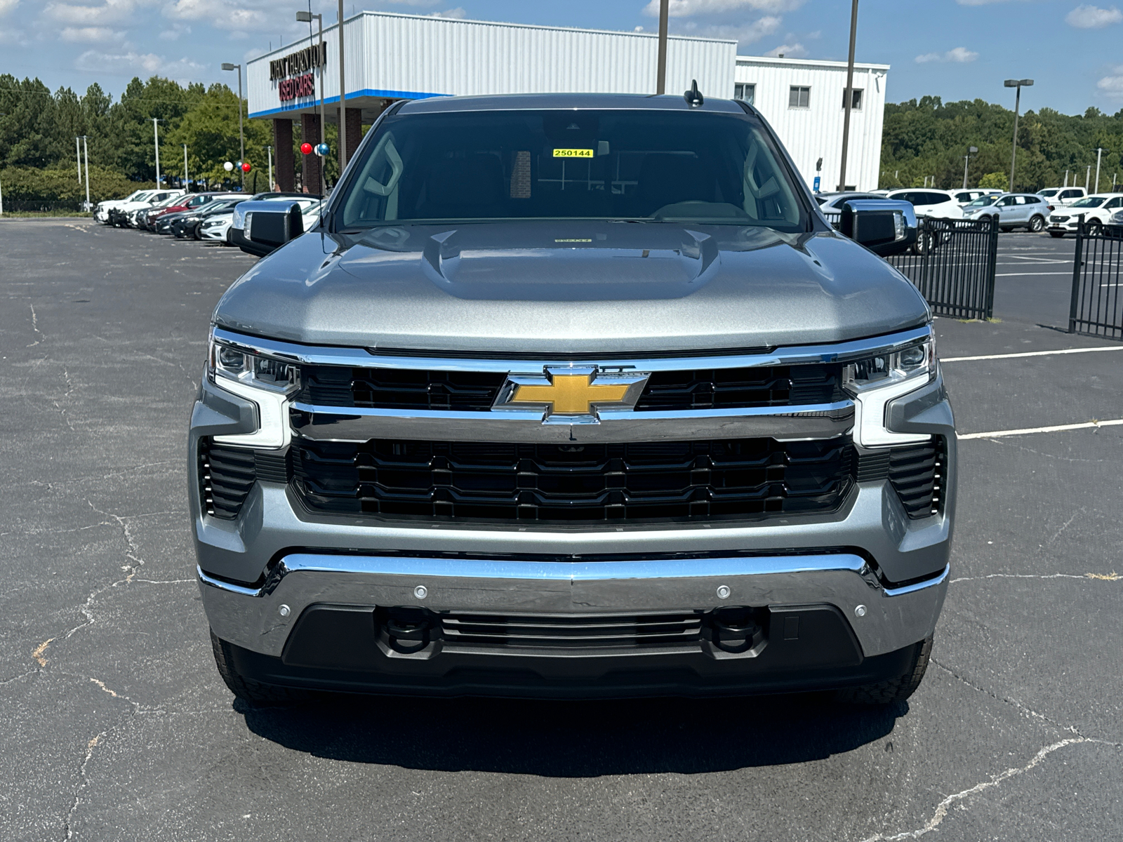 2025 Chevrolet Silverado 1500 LT 3