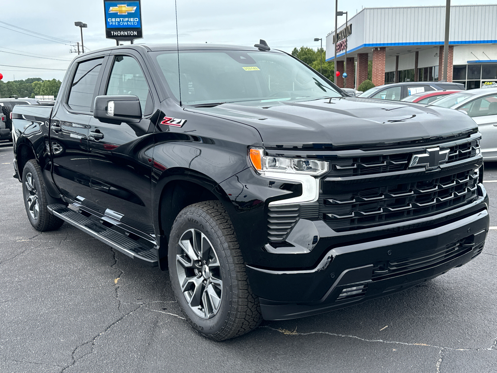 2025 Chevrolet Silverado 1500 RST 4