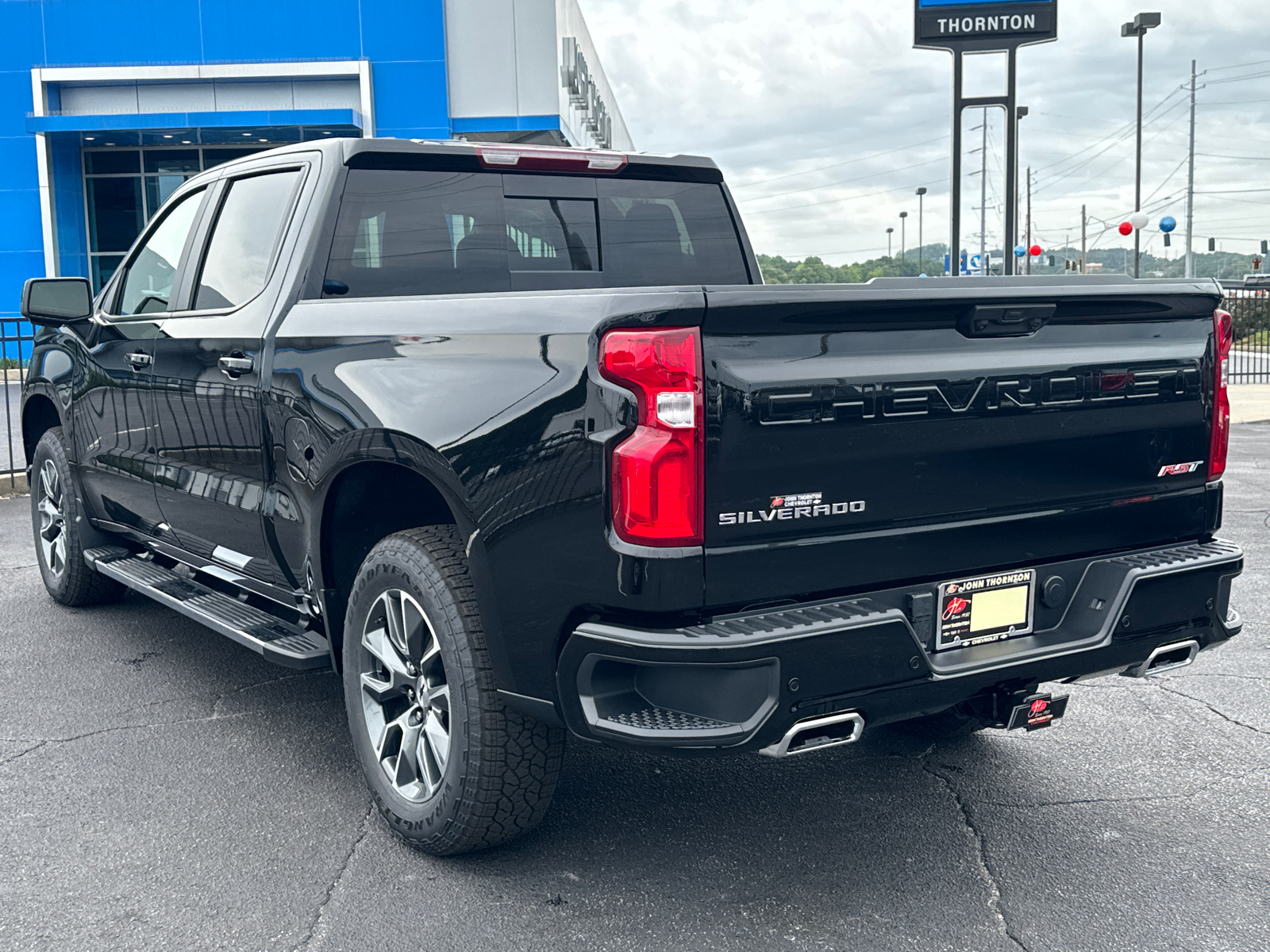 2025 Chevrolet Silverado 1500 RST 8