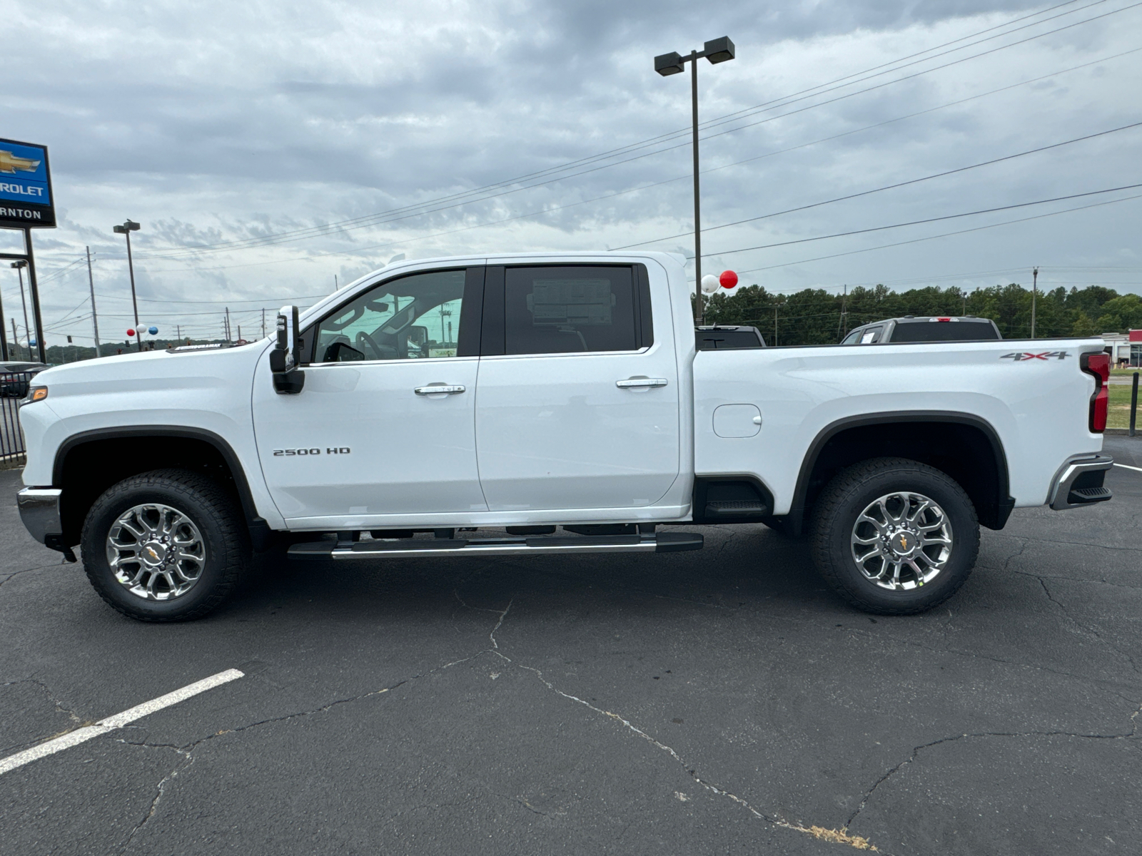 2025 Chevrolet Silverado 2500HD LTZ 9